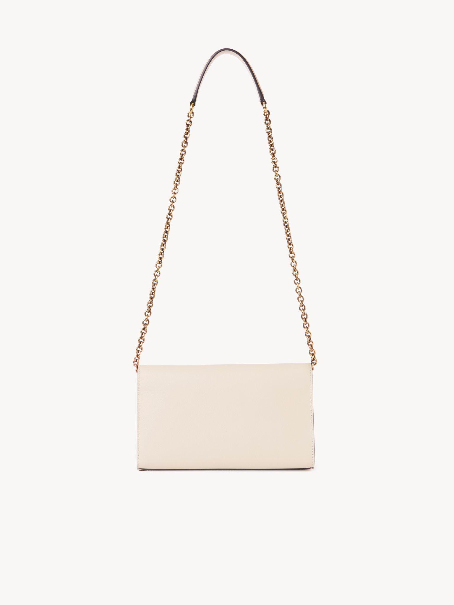 The Chloé Iconic crossbody bag in soft leather Product Image