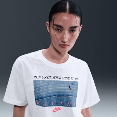 Women's Nike Sportswear Club Cropped T-Shirt Product Image