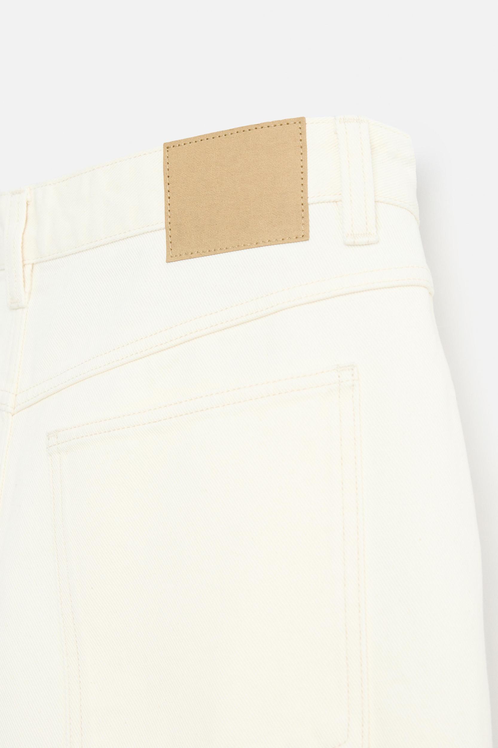 RELAXED FIT JEANS Product Image