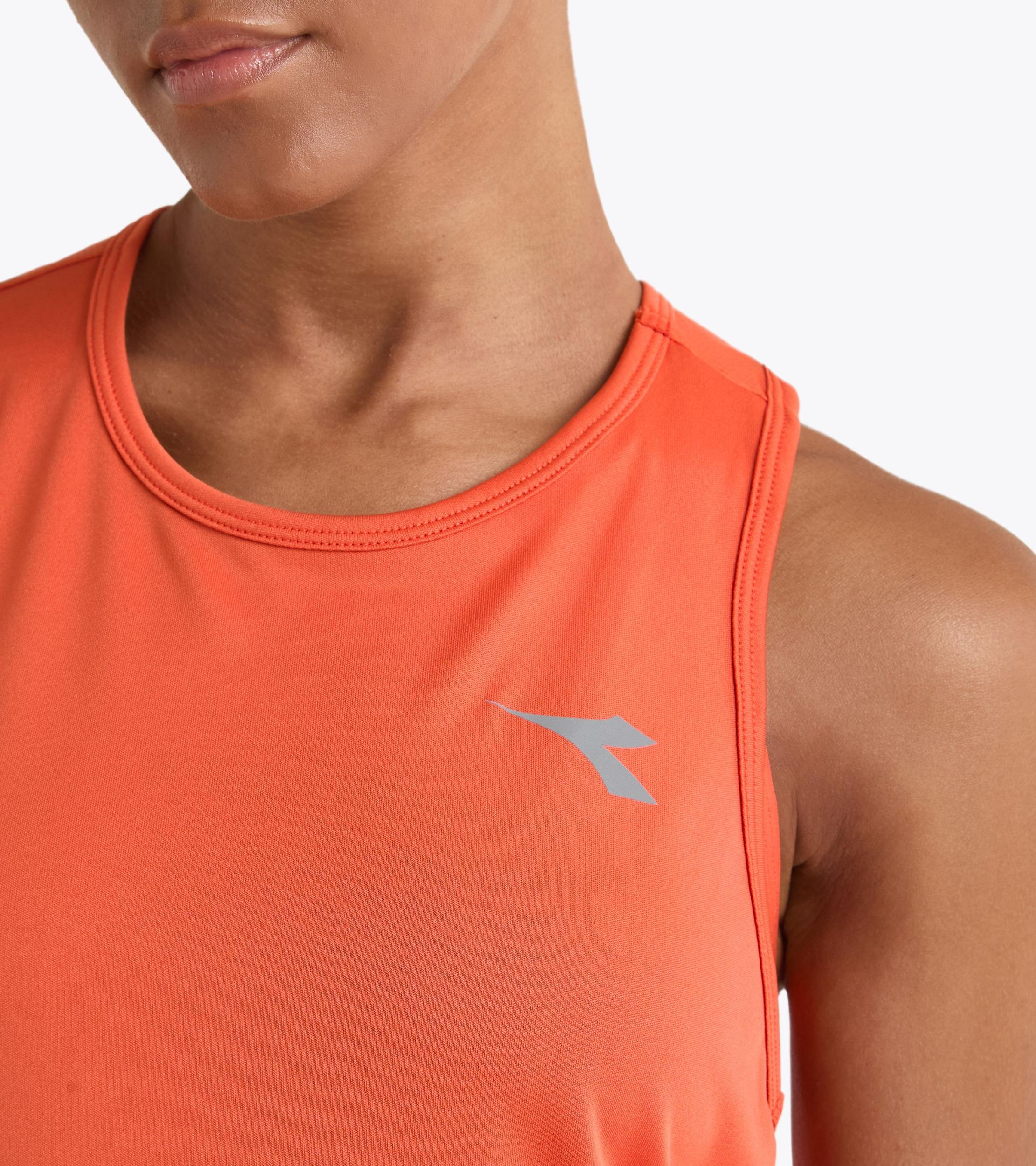 L. TANK RUN Product Image