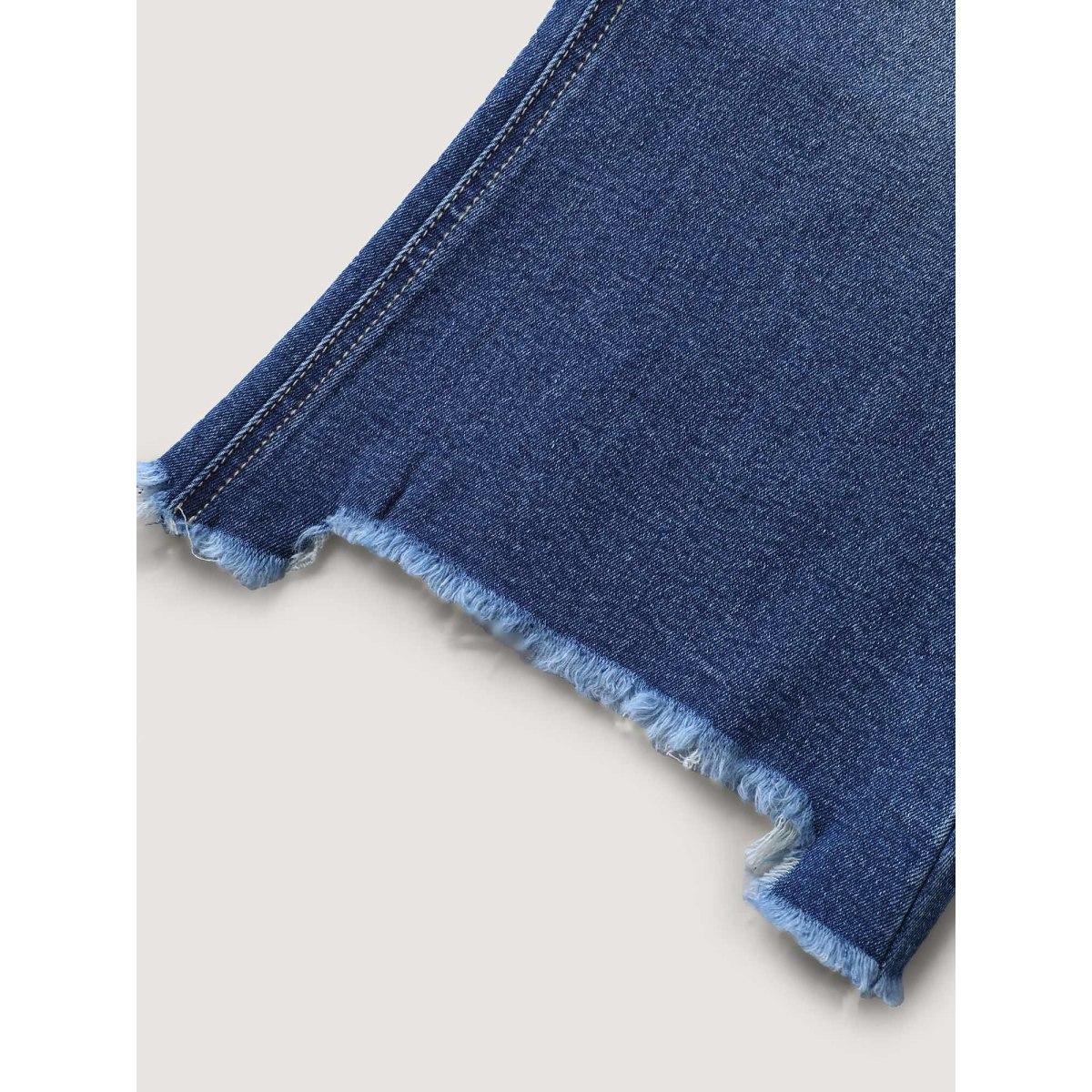 Plus Size Pull-On Frayed Capri Hem Jeans Women Midblue Leisure Medium stretch Slanted pocket Jeans BloomChic 30/6X Product Image