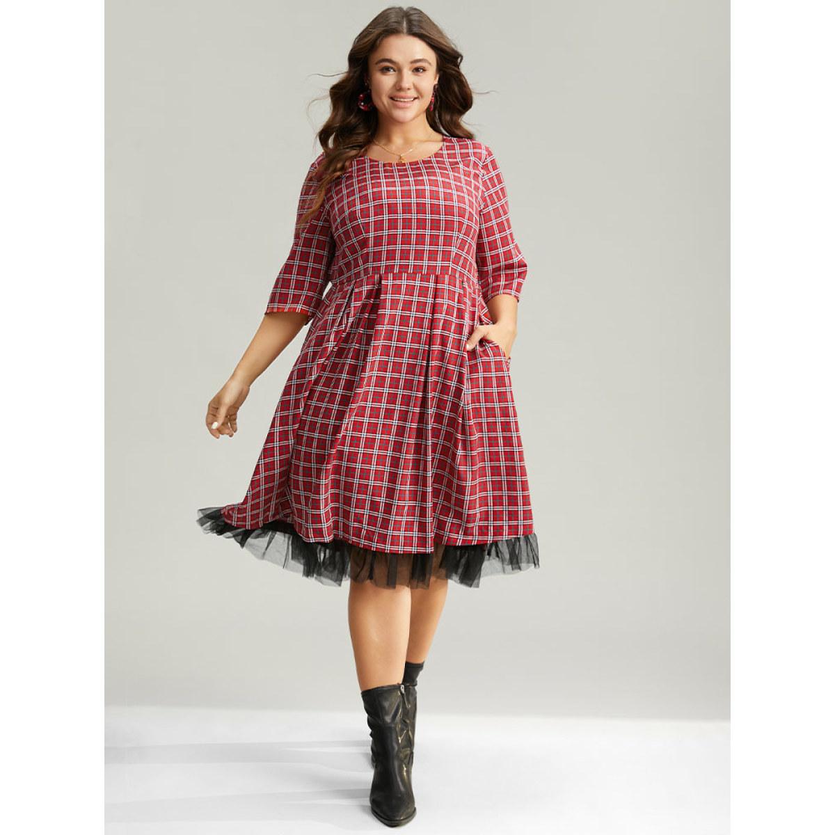 Plus Size Christmas Plaid Mesh Patchwork Pleated Dress Multicolor Women Office Printed Round Neck Half Sleeve Curvy Midi Dress BloomChic 30/6X Product Image