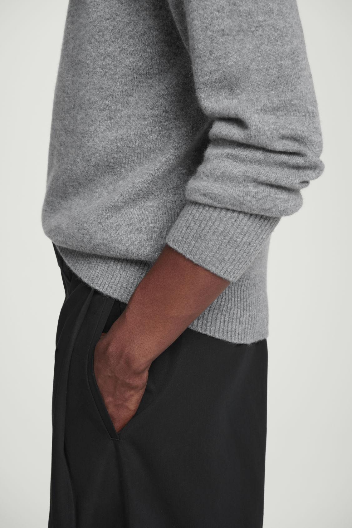 PURE CASHMERE SWEATER Product Image