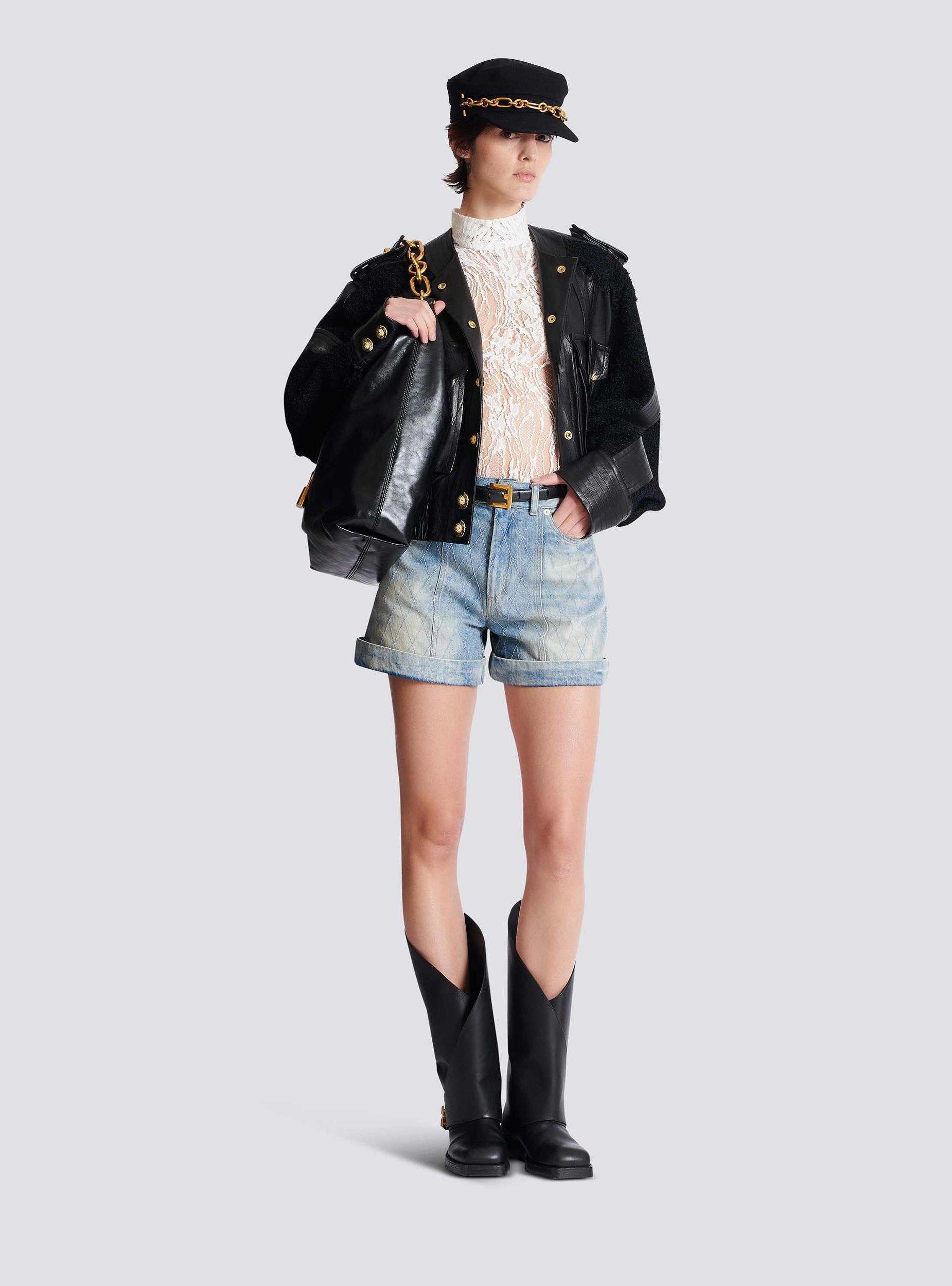 Long-sleeved lace body Product Image