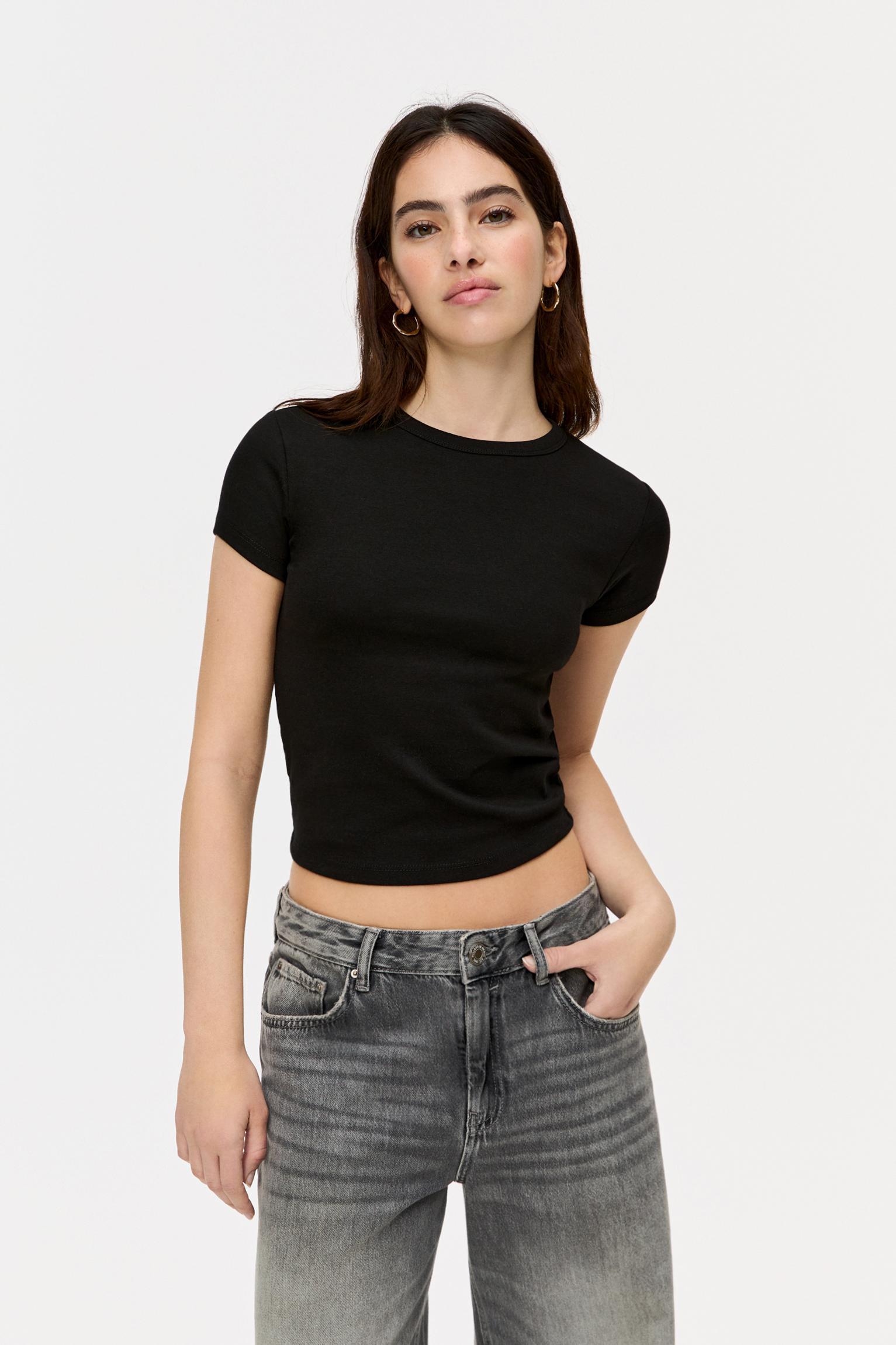 Basic fitted T-shirt Product Image