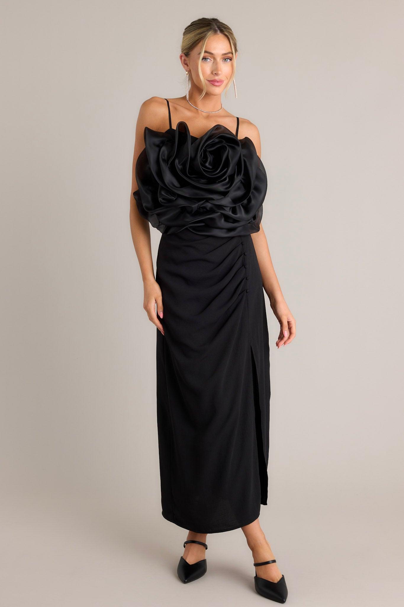 Nocturne Niche Black Midi Skirt Product Image