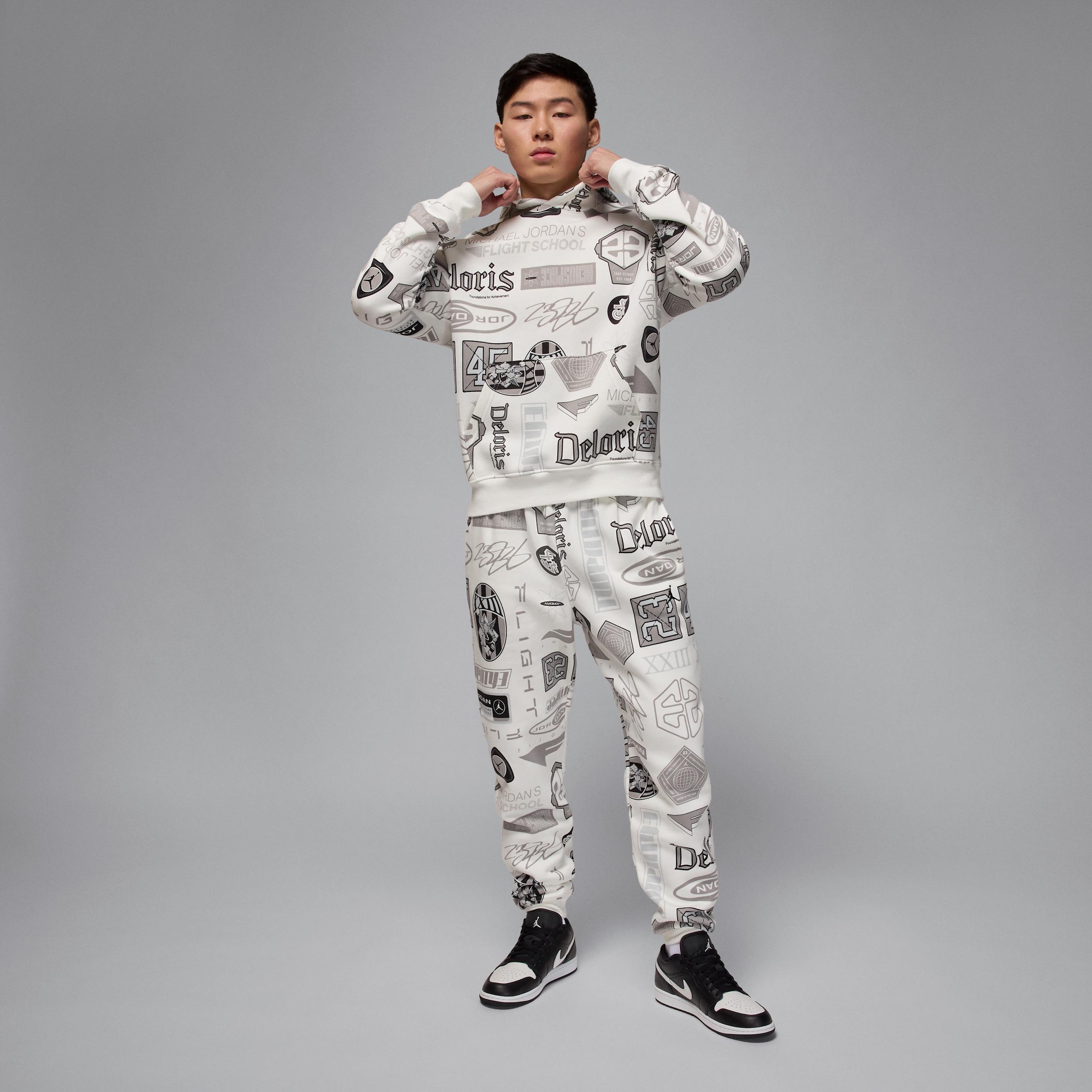 Mens Air Retro 1 Low Casual Shoes Product Image