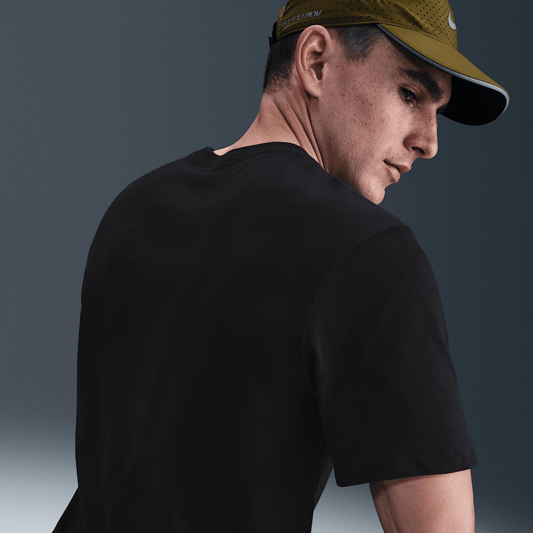 Nike Men's Dri-FIT Running T-Shirt Product Image