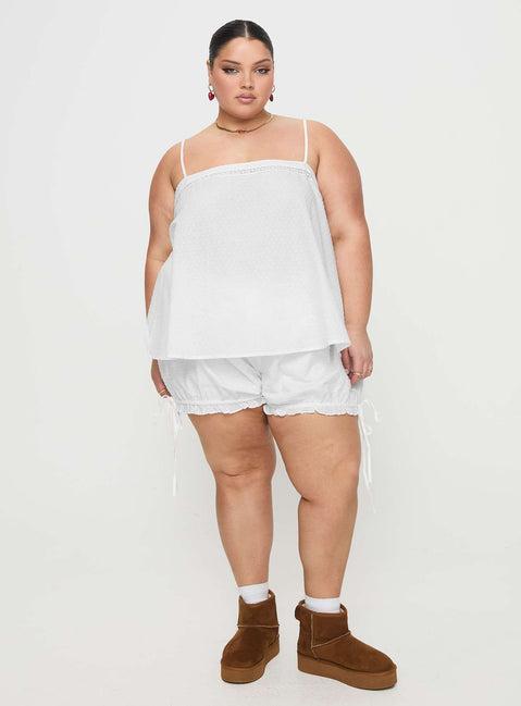 Invisible String Sleep Top White Curve Product Image