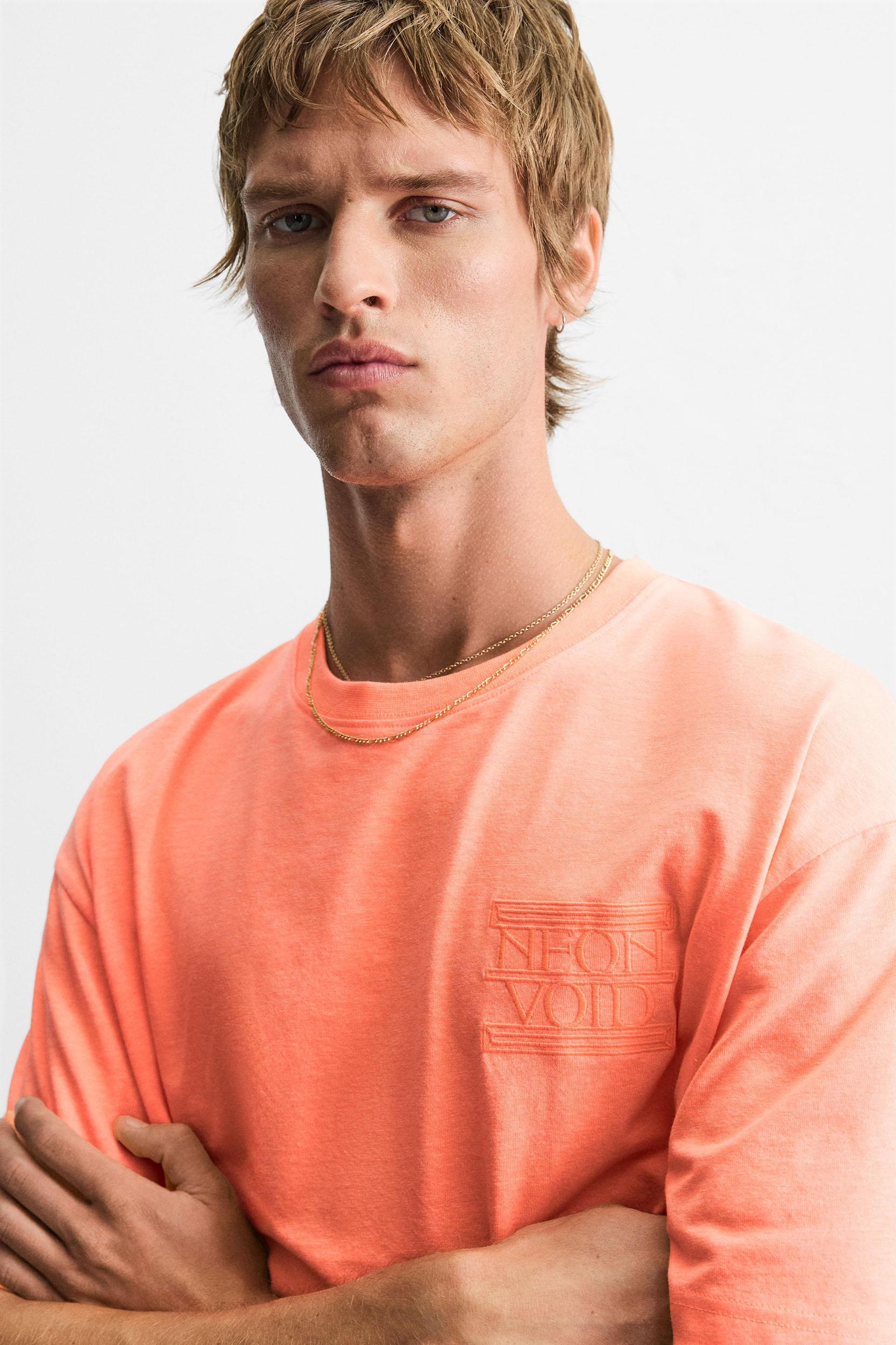 EMBROIDERED TEXT T-SHIRT Product Image