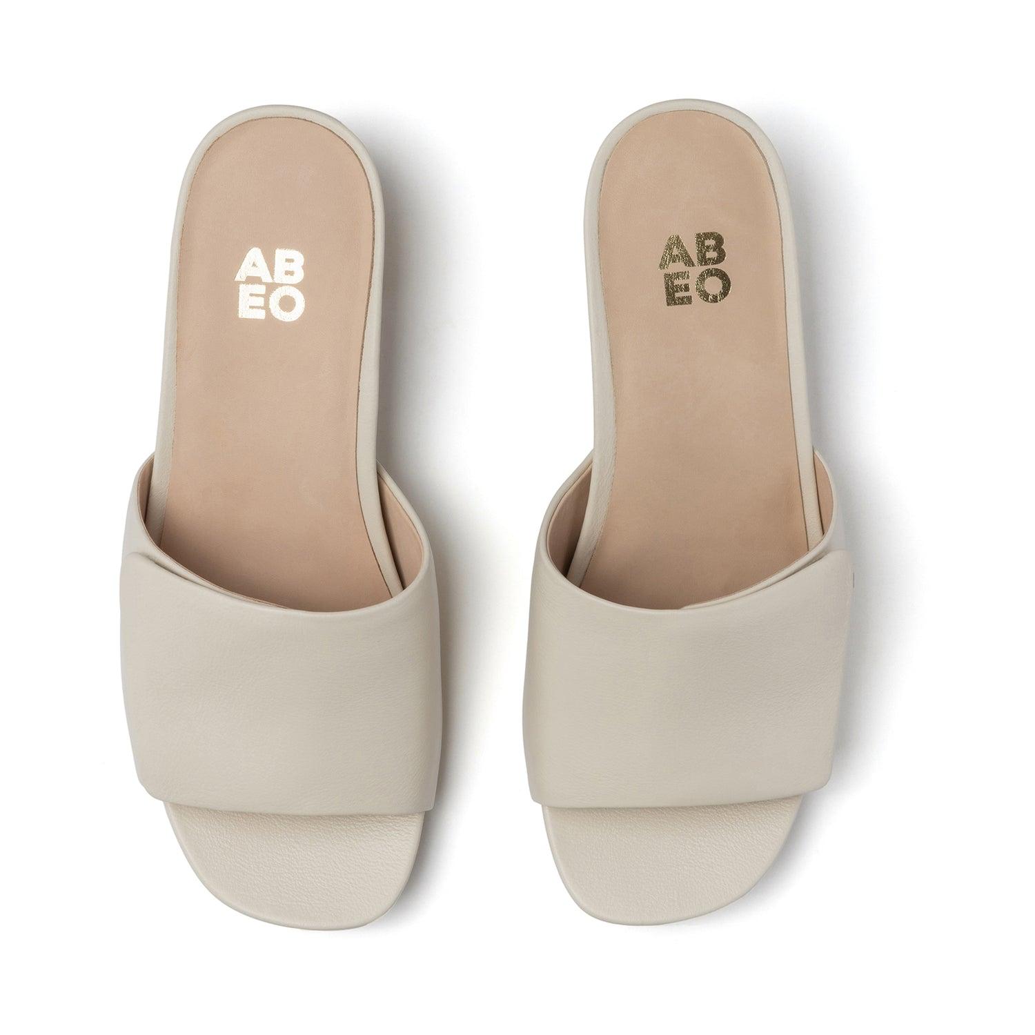 Avenue Slide Metatarsal Female Product Image