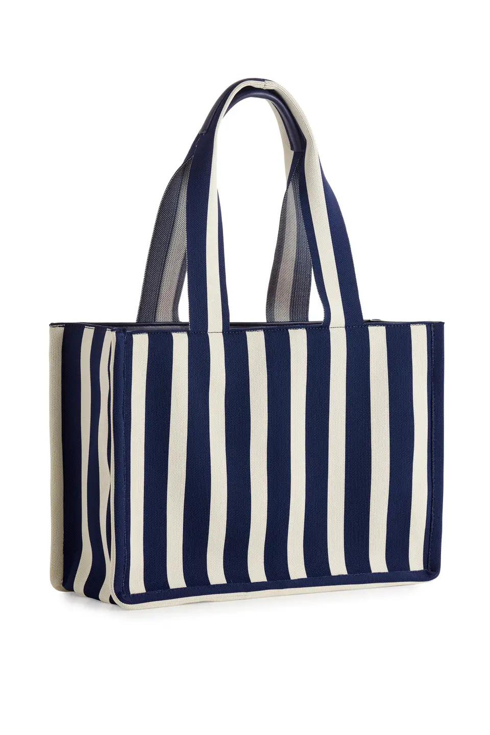 Isla Boxy Tote Product Image