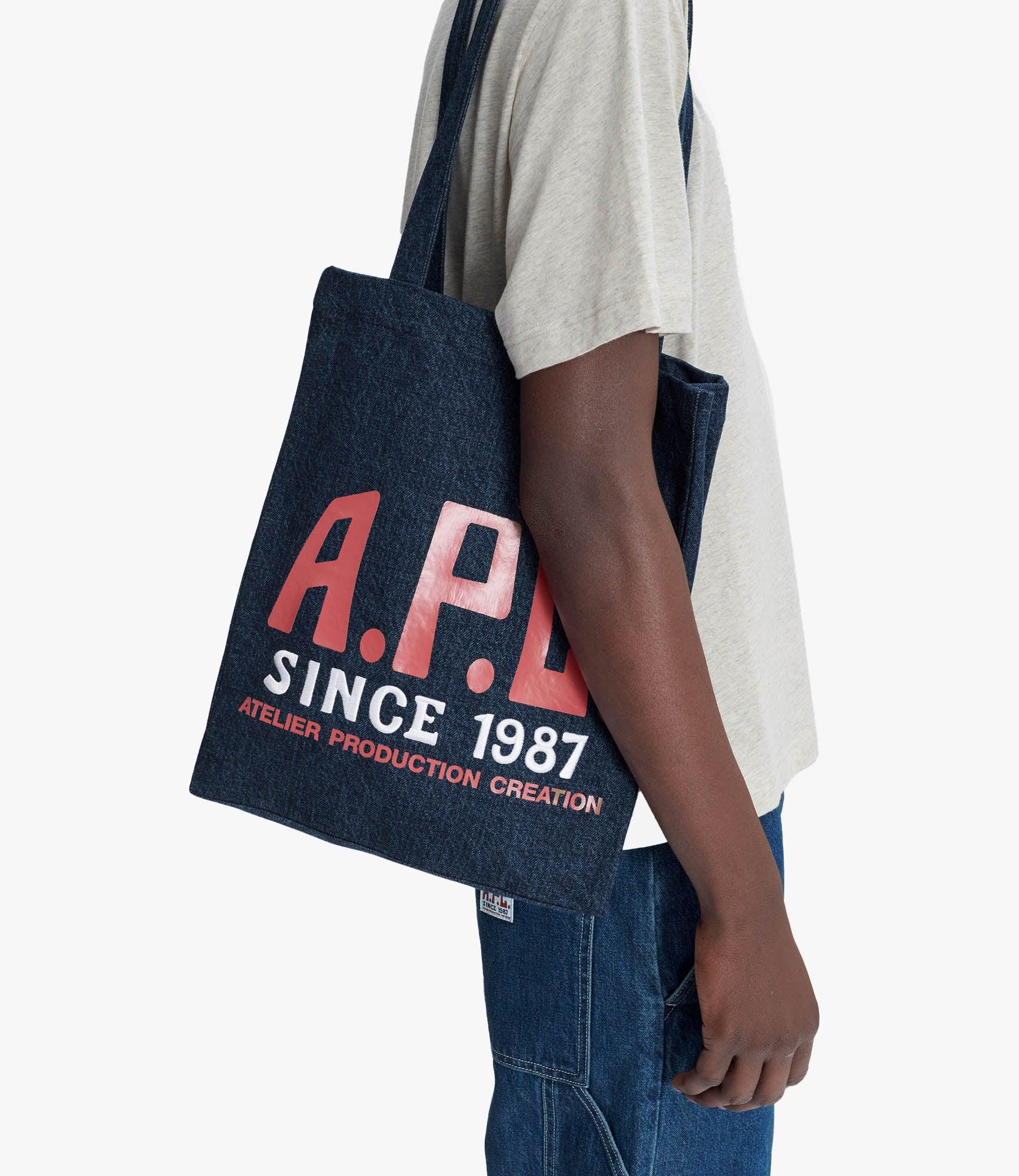 Lou Carpenter tote bag Male Product Image