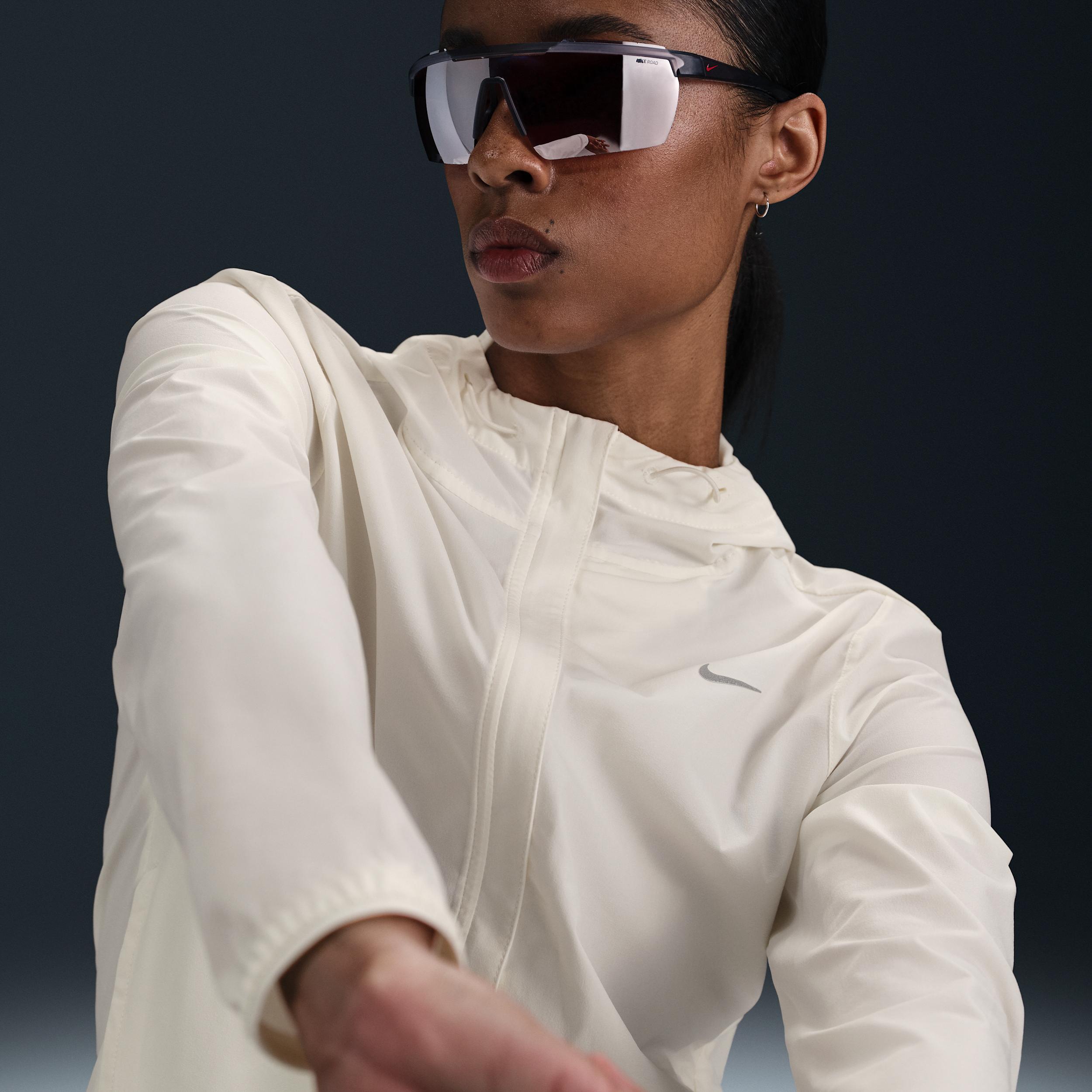 Nike Womens Swift Repel Packable Running Jacket | HQ0650-010 Product Image