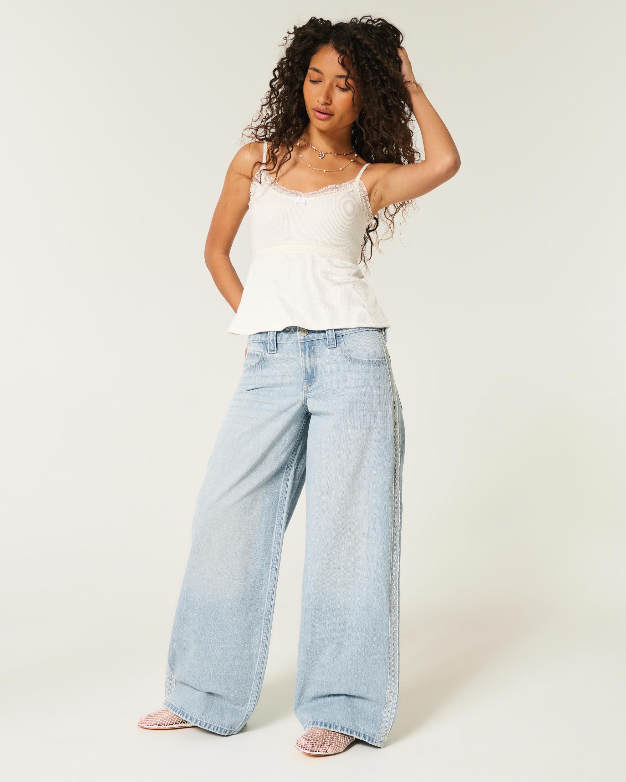 Low-Rise Medium Wash Super Baggy Jeans Product Image