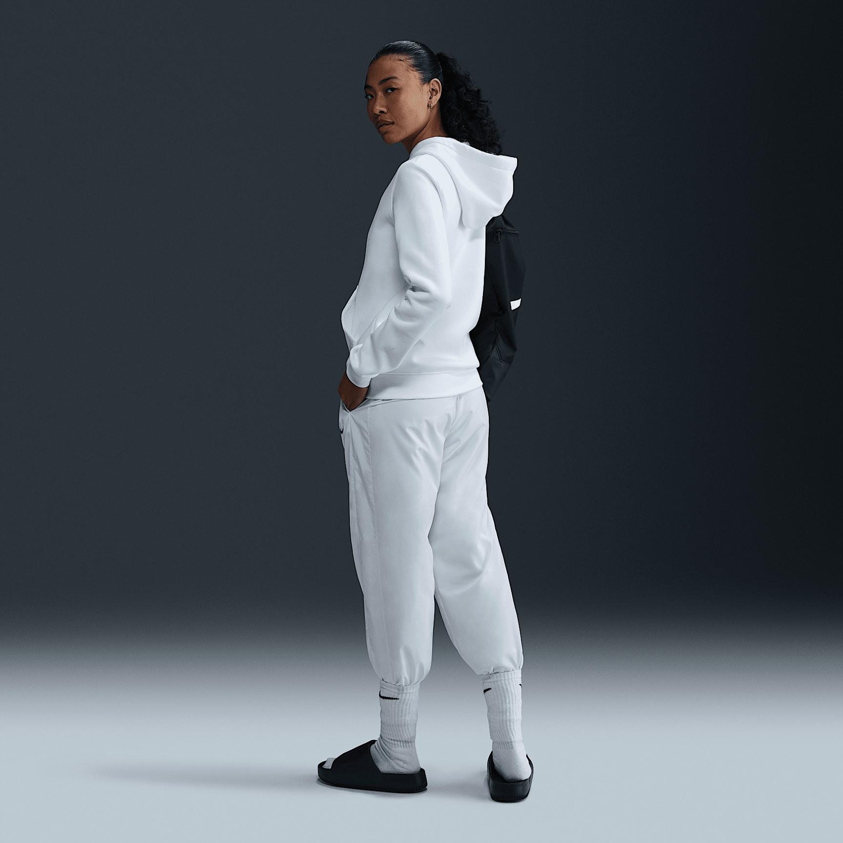 Nike Women's Cheer Pullover Hoodie Product Image