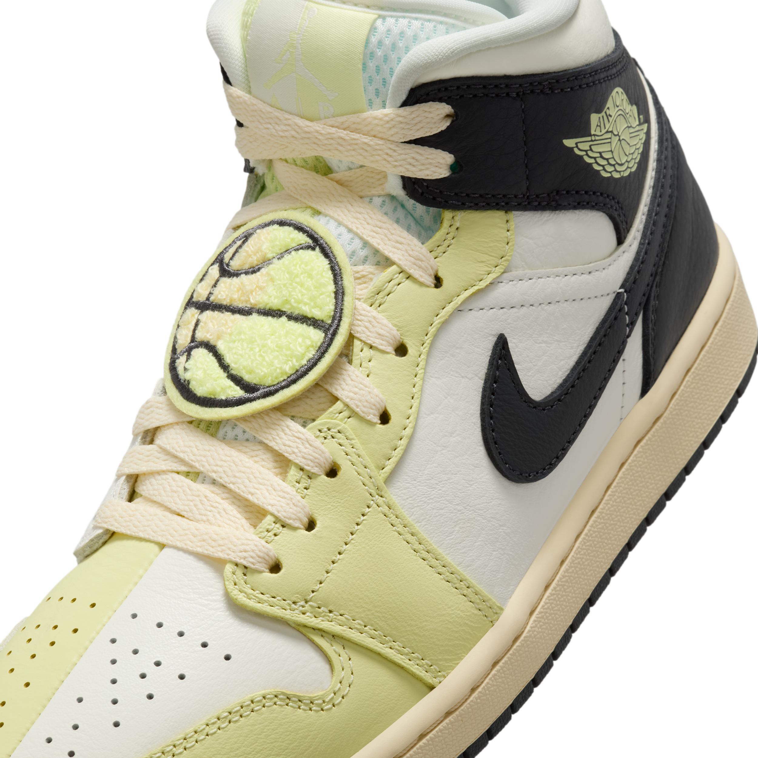 Women's Air Jordan 1 Mid SE Shoes Product Image