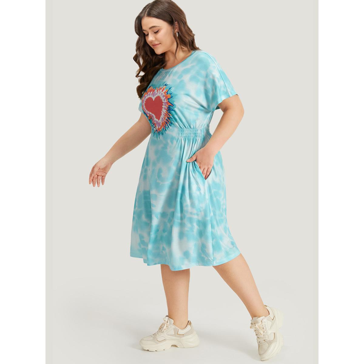 Plus Size Tie Dye Heart Print Shirred Batwing Sleeve Dress Multicolor Women Casual Tie Dye Round Neck Short sleeve Curvy Midi Dress BloomChic 14-16/1X Product Image