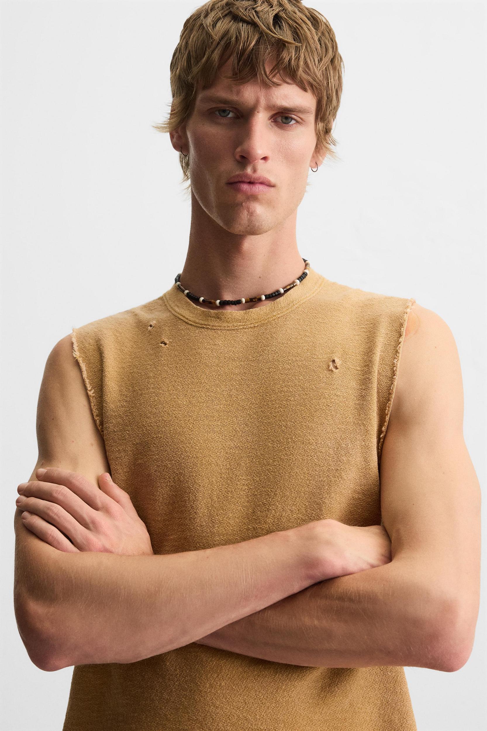 WASHED KNIT PRINT T-SHIRT Product Image