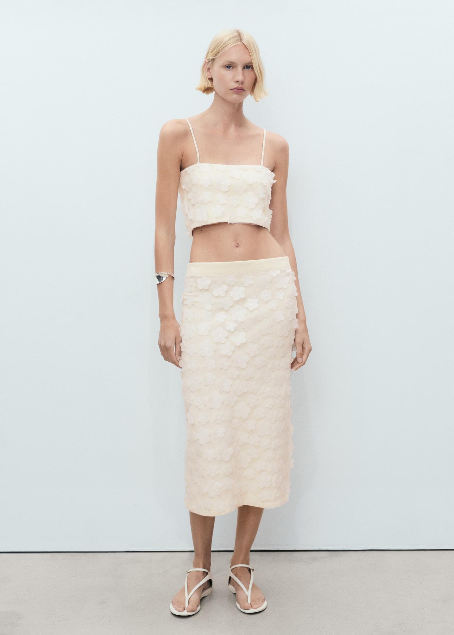 Embossed floral top - Women | MANGO USA Product Image