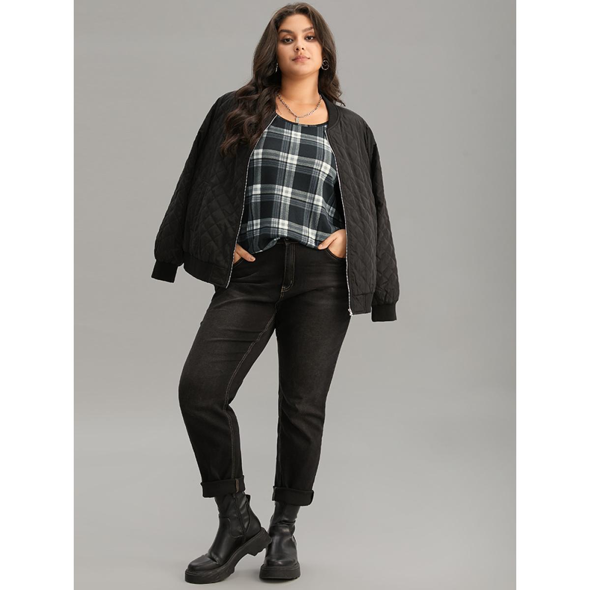 Plus Size Plaid Contrast Crew Neck Curved Hem T-shirt Black Women Casual Contrast Plaid Round Neck Dailywear T-shirts BloomChic 26/4X Product Image