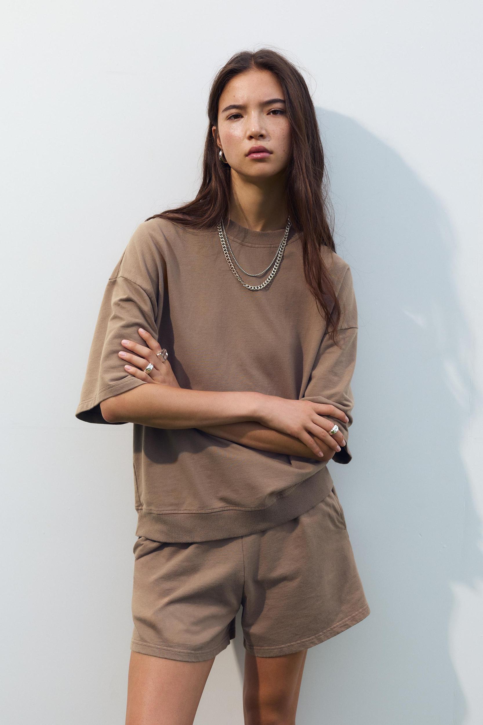 Short sleeve sweatshirt Product Image