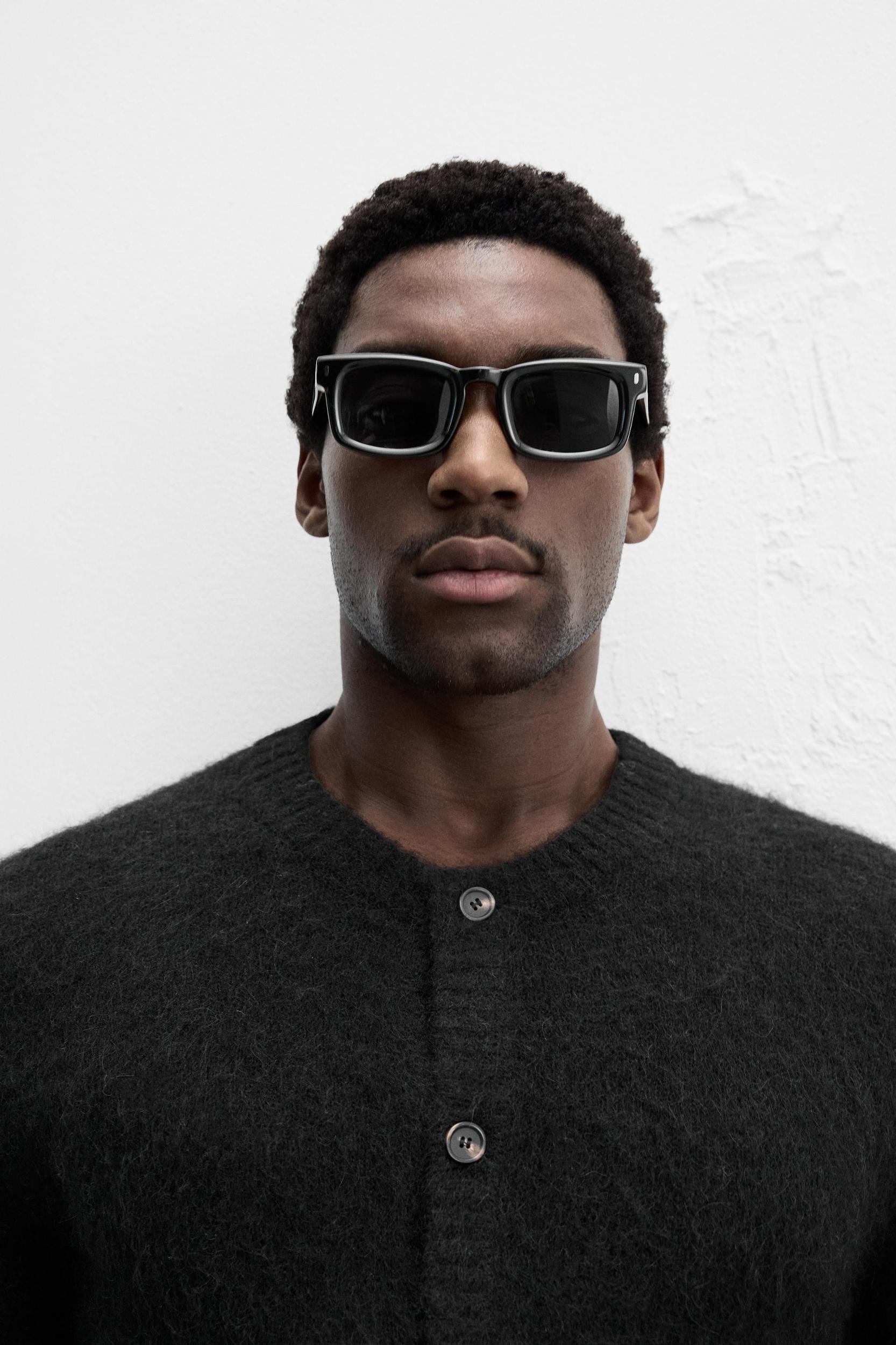 TEXTURED CARDIGAN Product Image