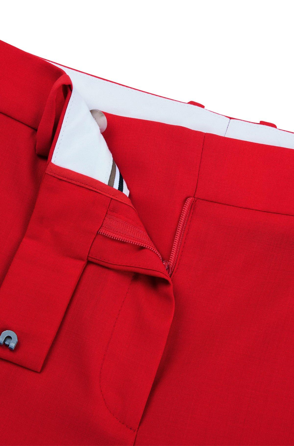 Straight-leg trousers in wool Product Image