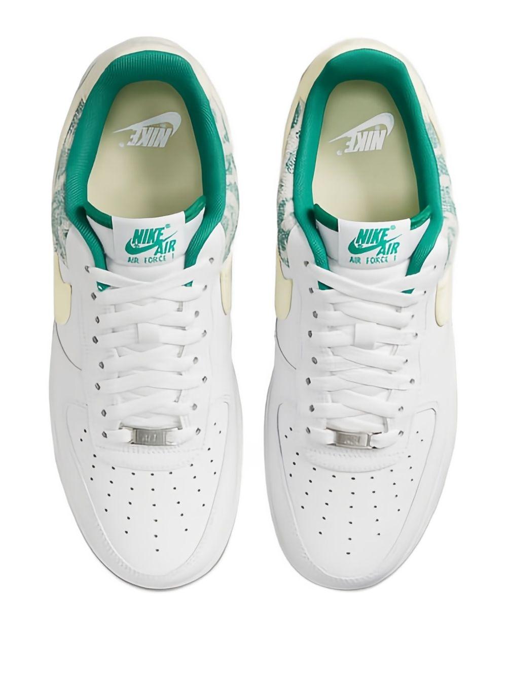Air Force 1 Low &apos;07 LV8 "Neptune Green" sneakers Product Image