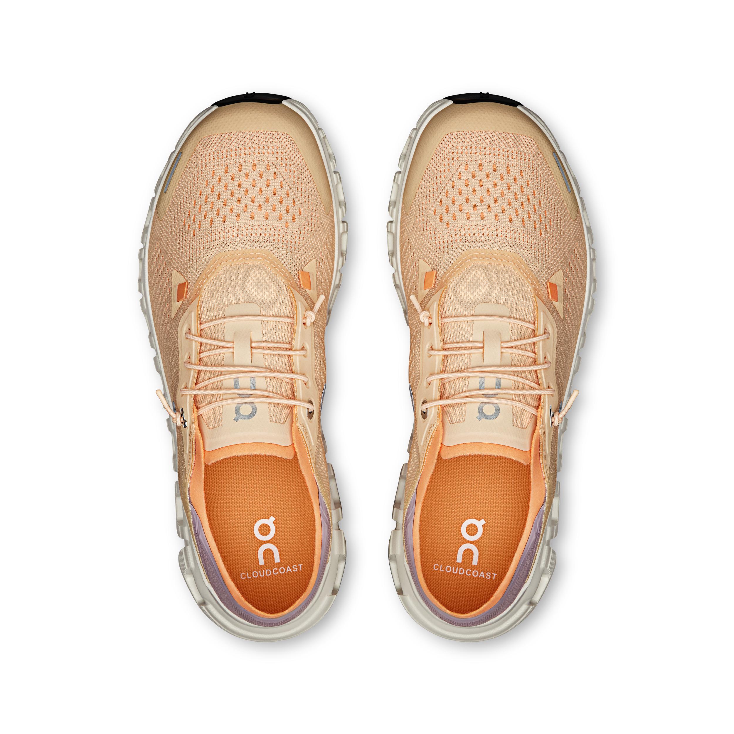 The Cloud 6 Coast: Women's All-day Travel Shoe Product Image