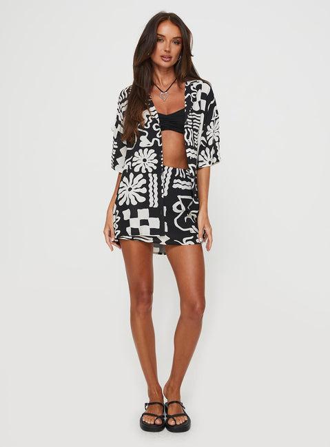 Caraliia Mini Skirt Black / Cream Product Image