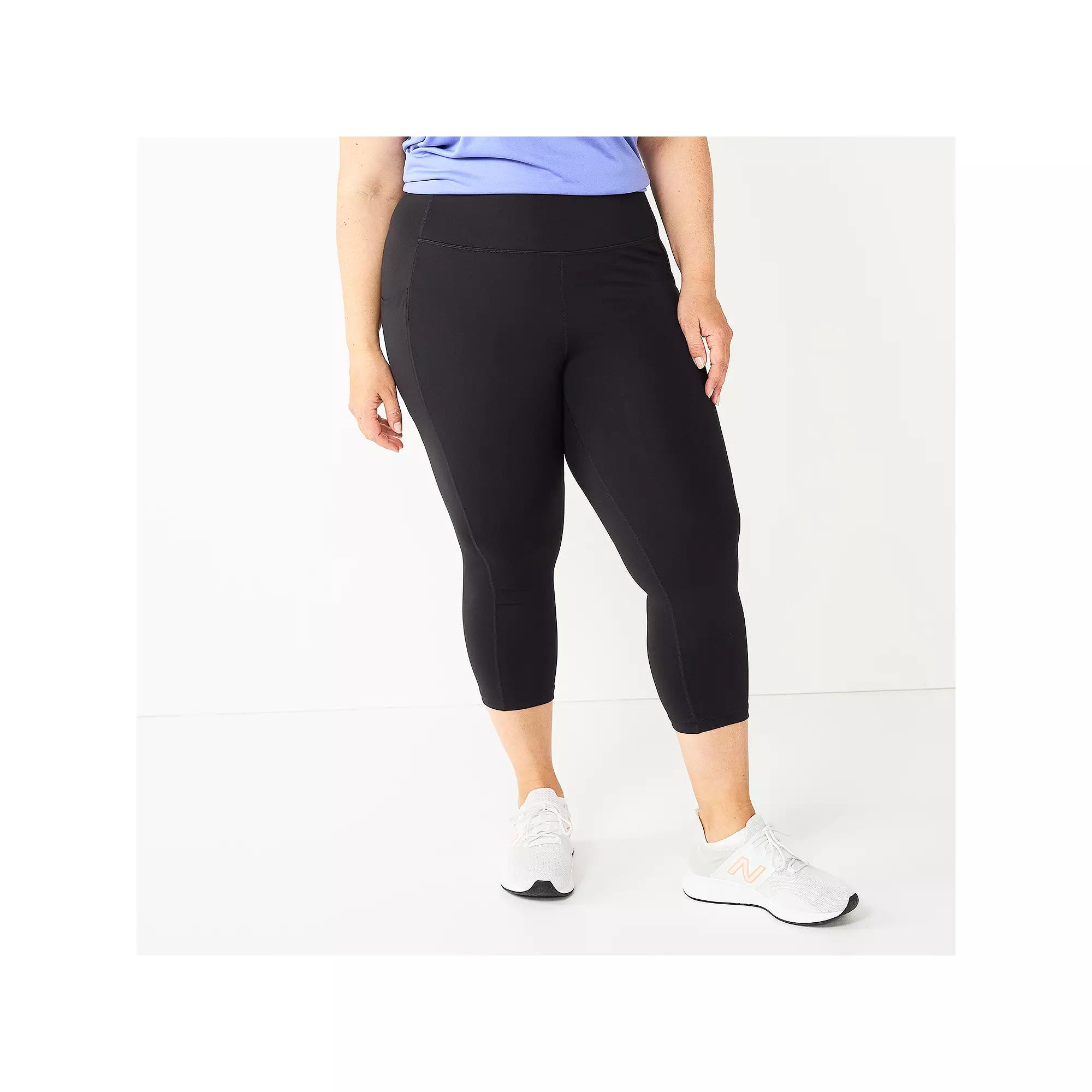 Plus Size Tek Gear® Ultrastretch Pocket High-Waisted Capri Leggings, Women's, Size: 1XL, Black Product Image