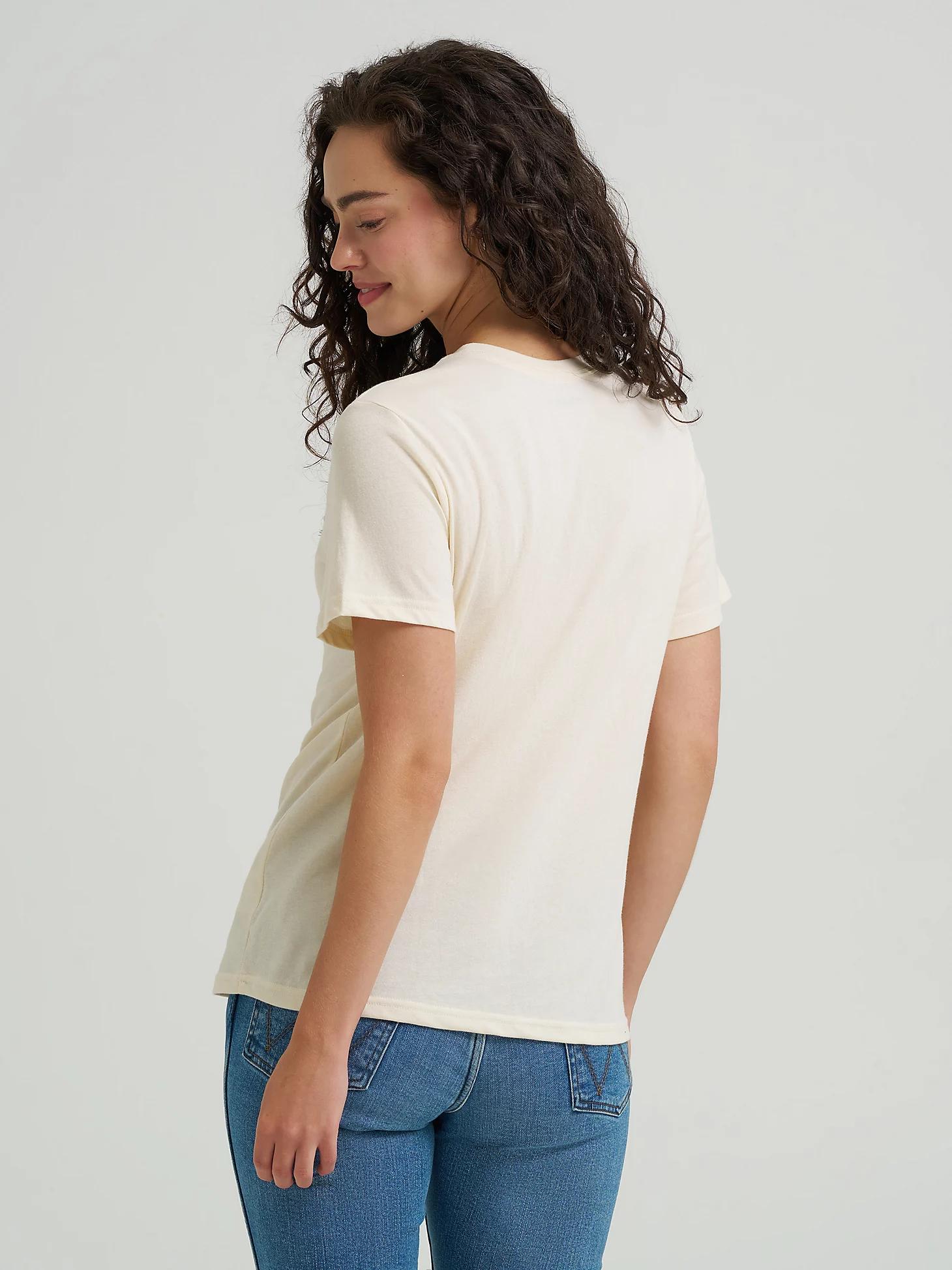 Women's Wrangler Western Graphic Reg Fit Tee in Pearled Ivory Product Image