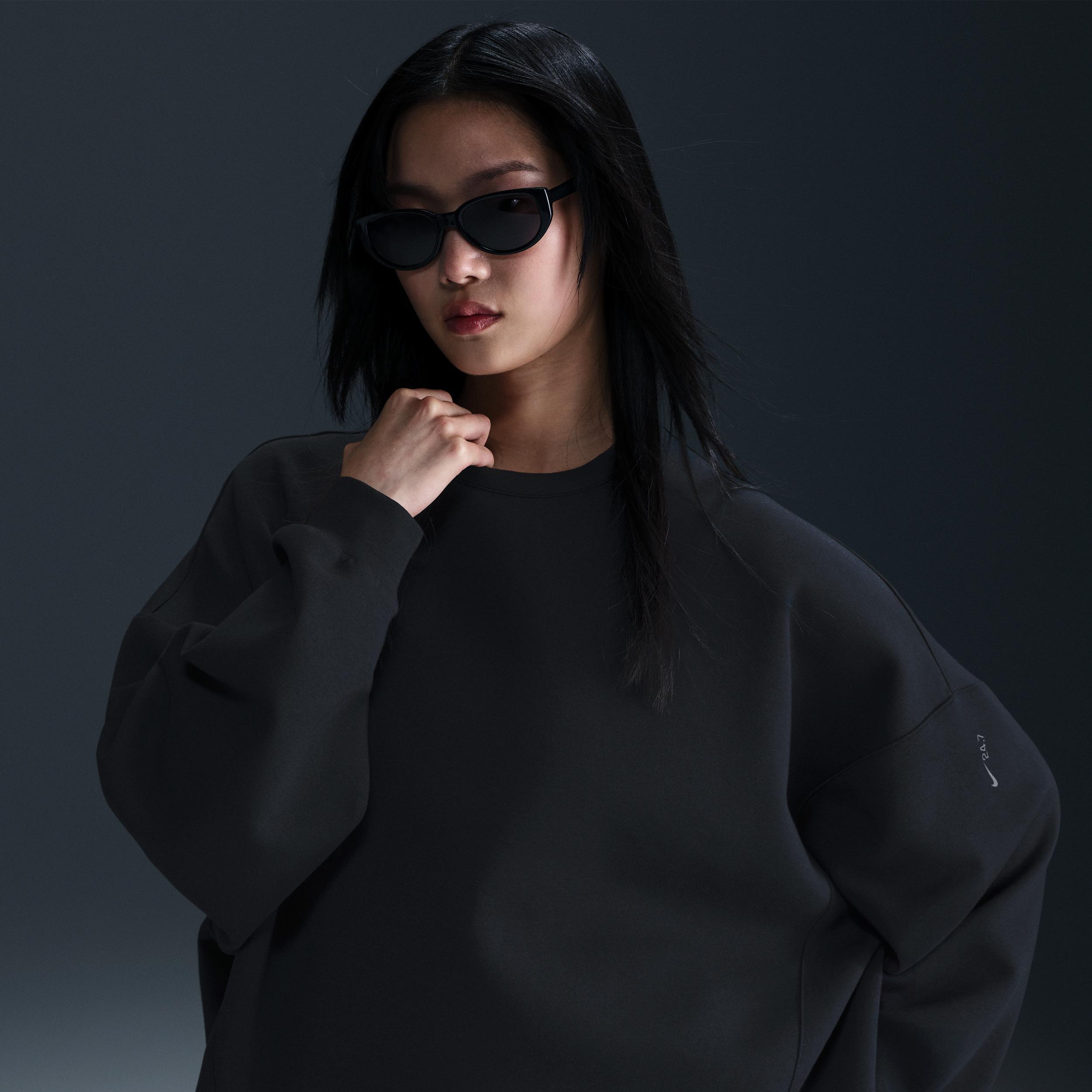 Nike Womens 24.7 ImpossiblySoft Dri-FIT Oversized Crew-Neck Top | HQ8193-010 Product Image