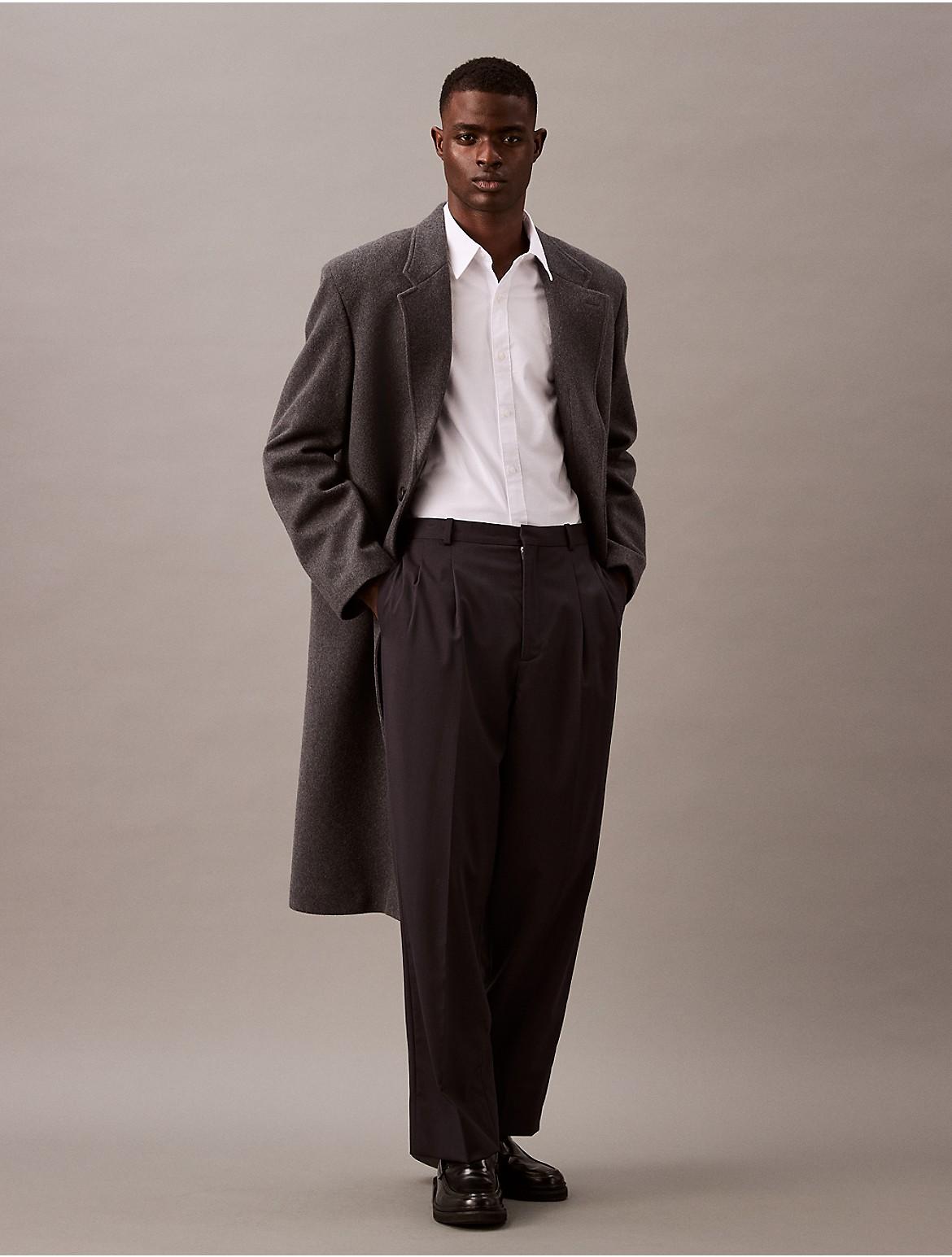 Calvin Klein Mens Solid Oxford Classic Button-Down Shirt - White Product Image