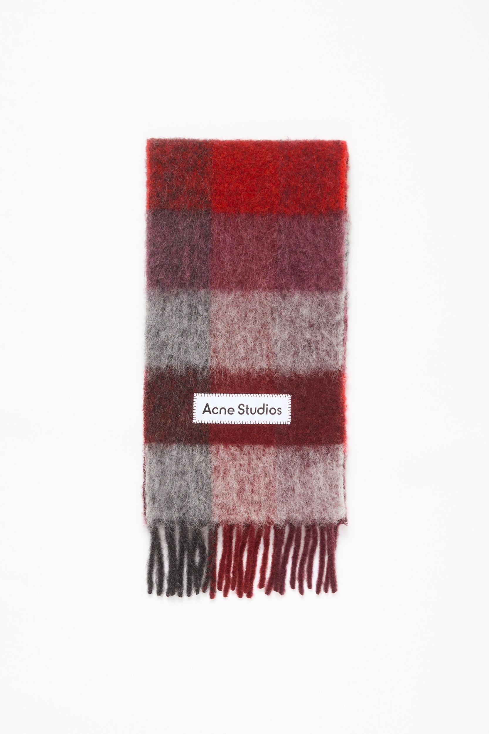 Mohair checked scarf Product Image