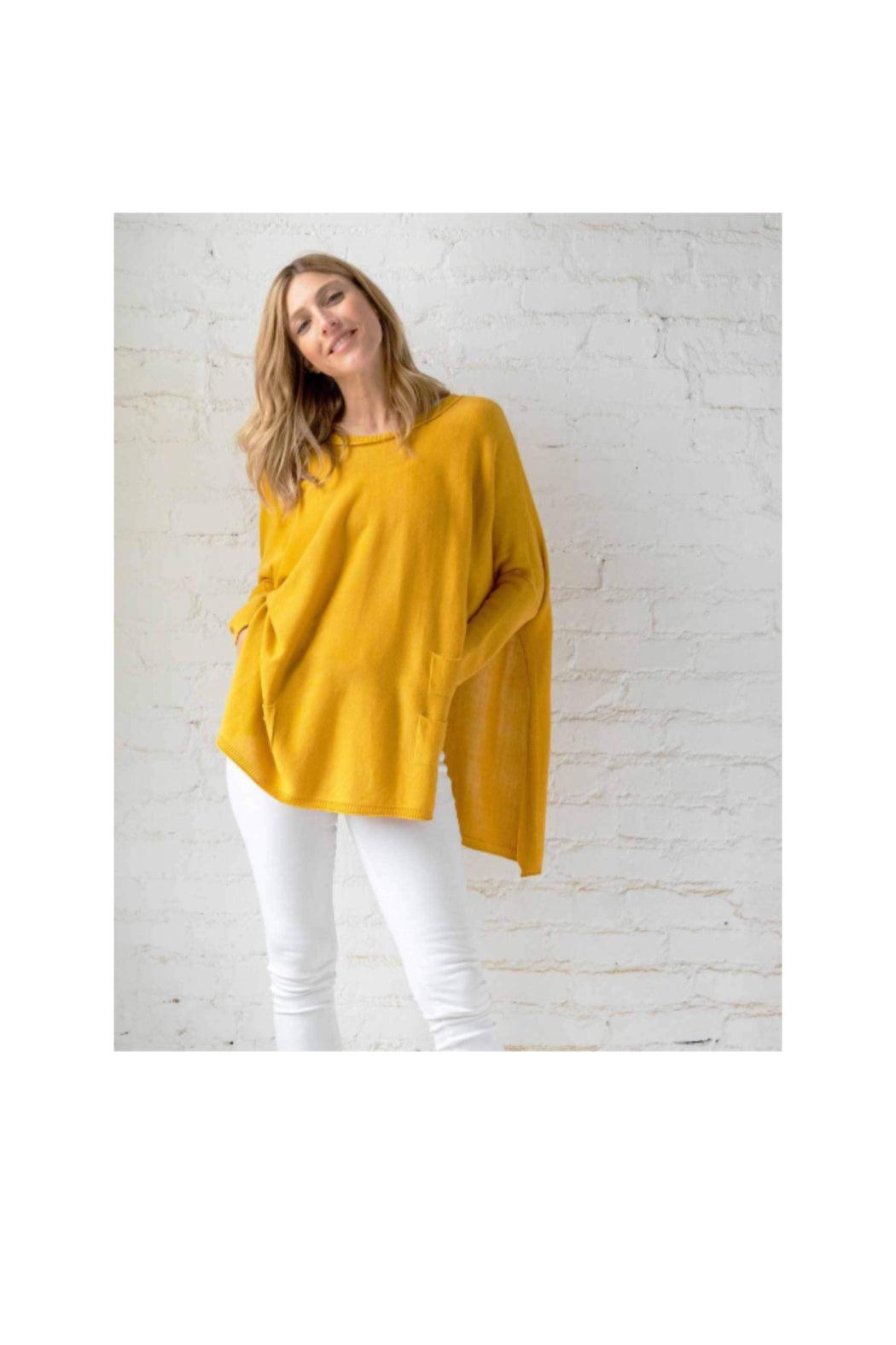 CATALINA CREWNECK MINI POCKET TRAVEL SWEATER Product Image