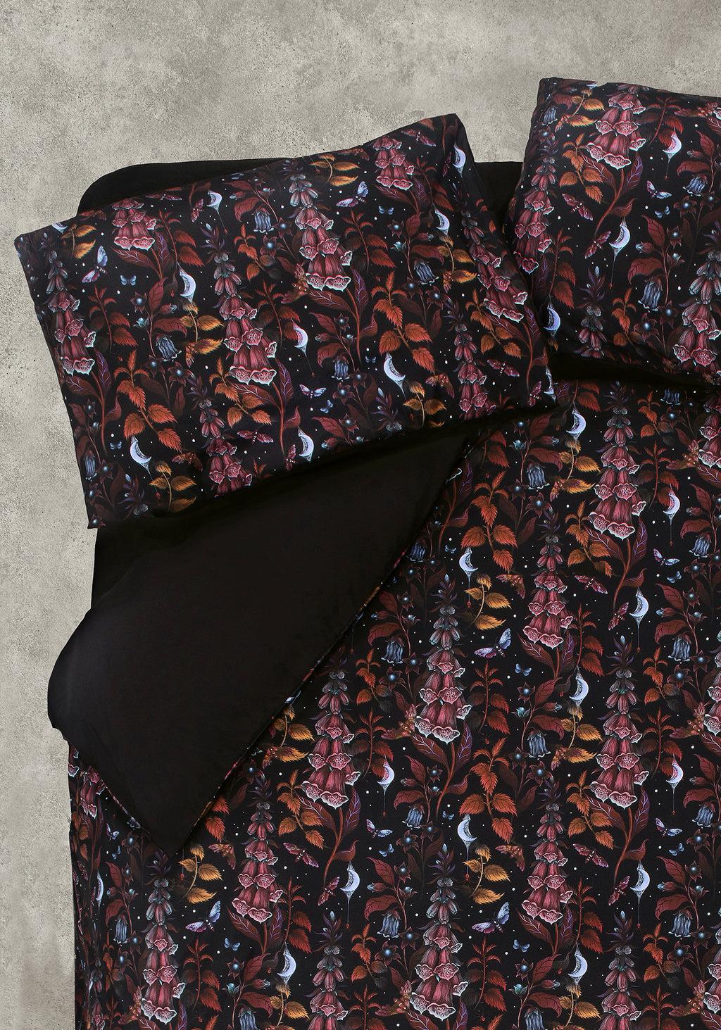 Foxglove Bedding Set - US Queen Product Image