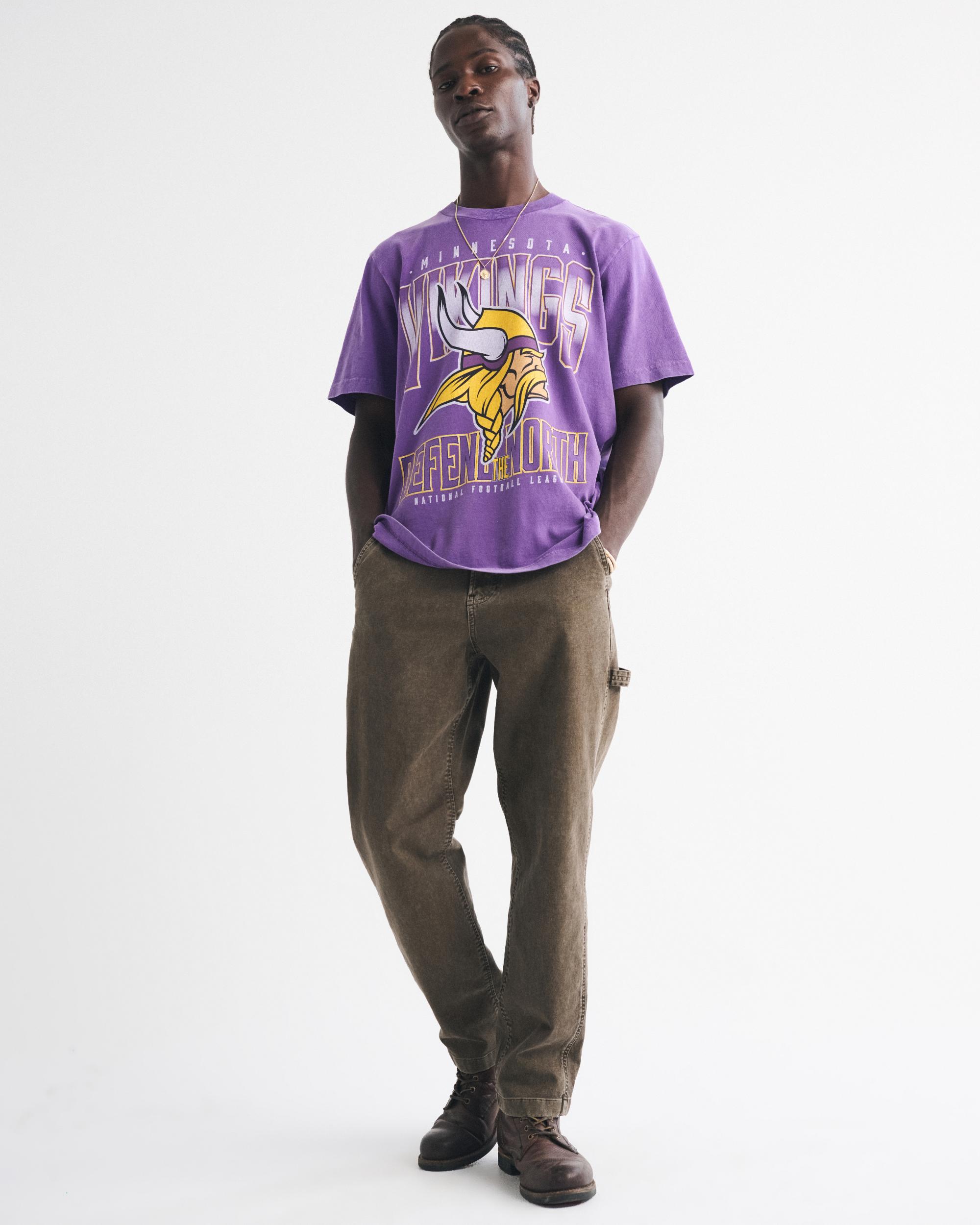 Minnesota Vikings Vintage-Inspired Graphic Tee Product Image