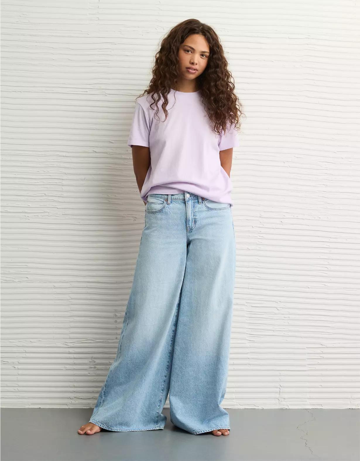 AE Classic T-Shirt Product Image