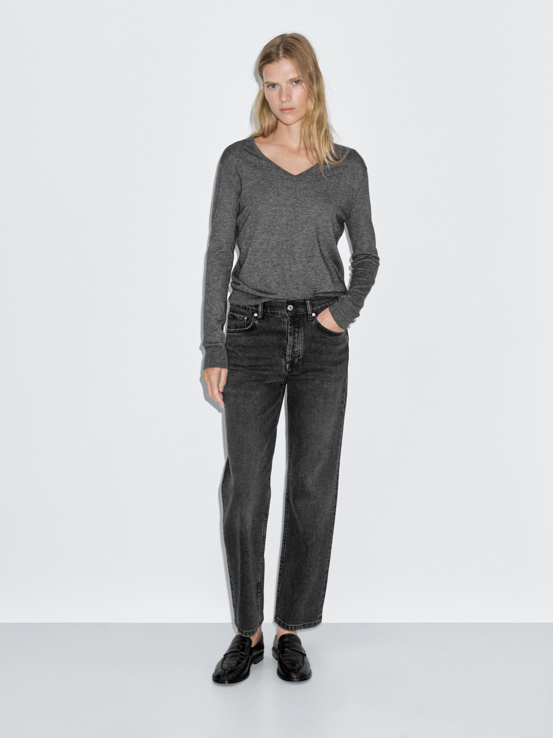 Straight-leg high-waist jeans Product Image