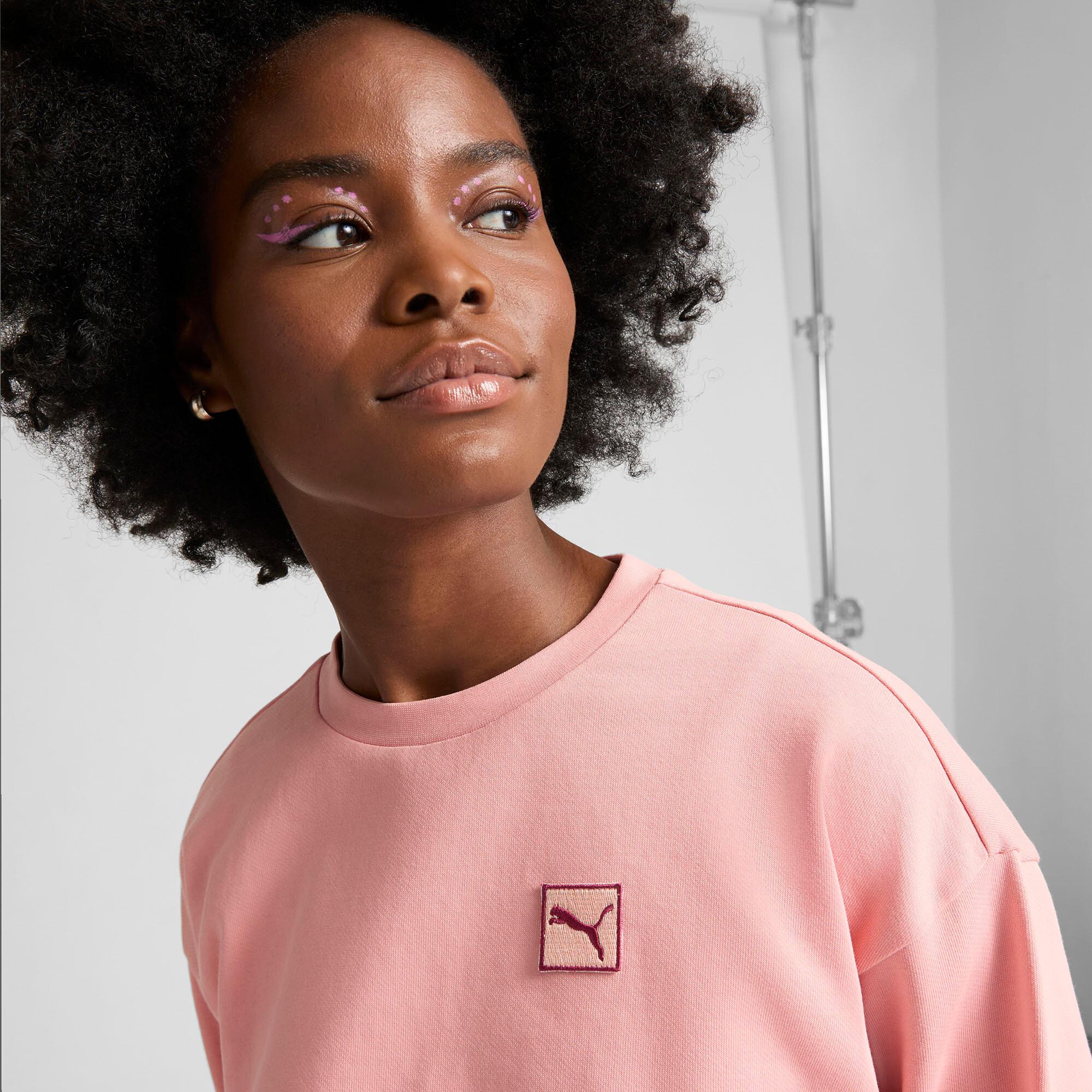 Essentials Elevated Women's Comfort Crew Sweatshirt Product Image