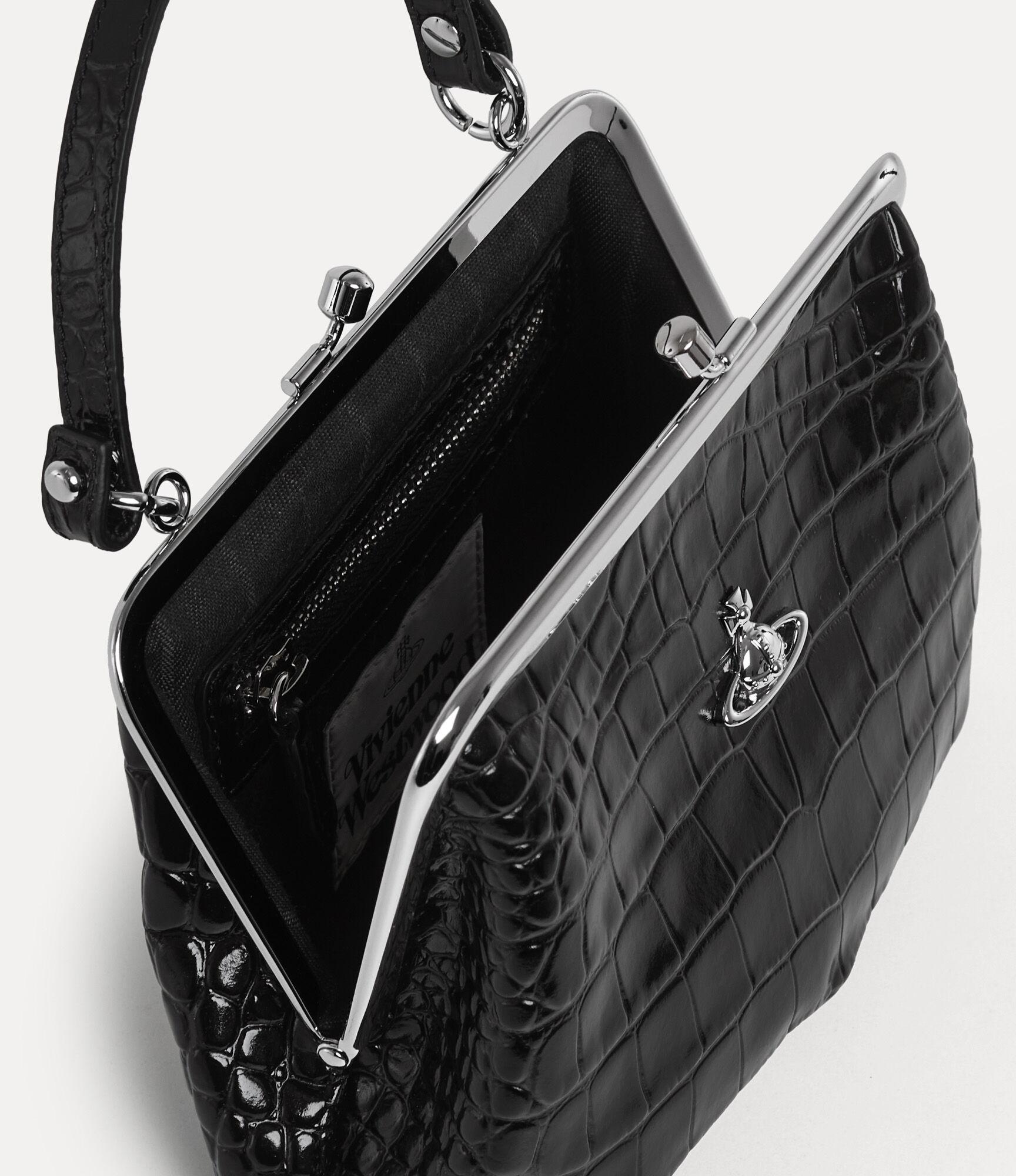 Granny Frame Purse Product Image