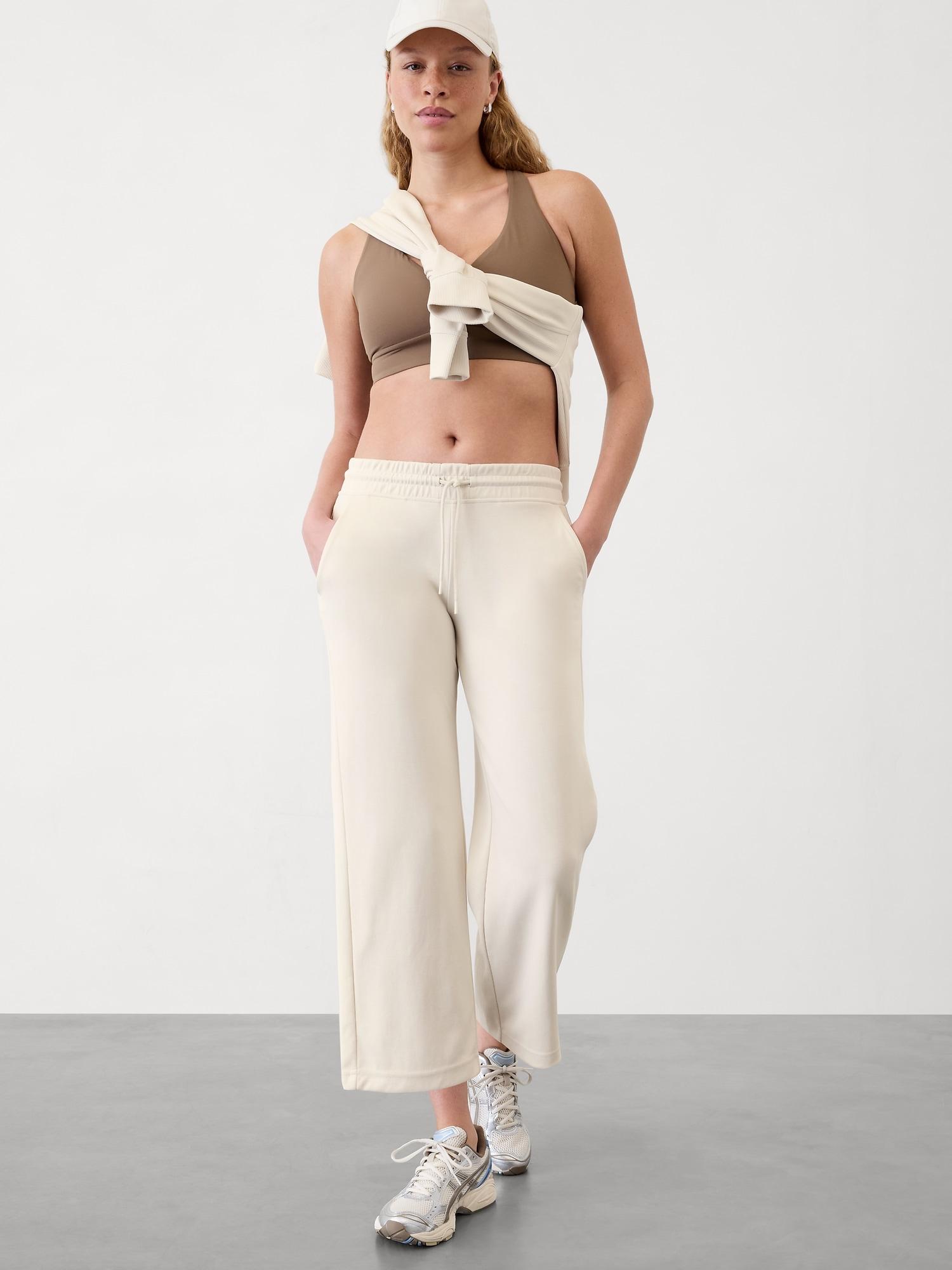 Seasoft Mid Rise Straight Crop Product Image