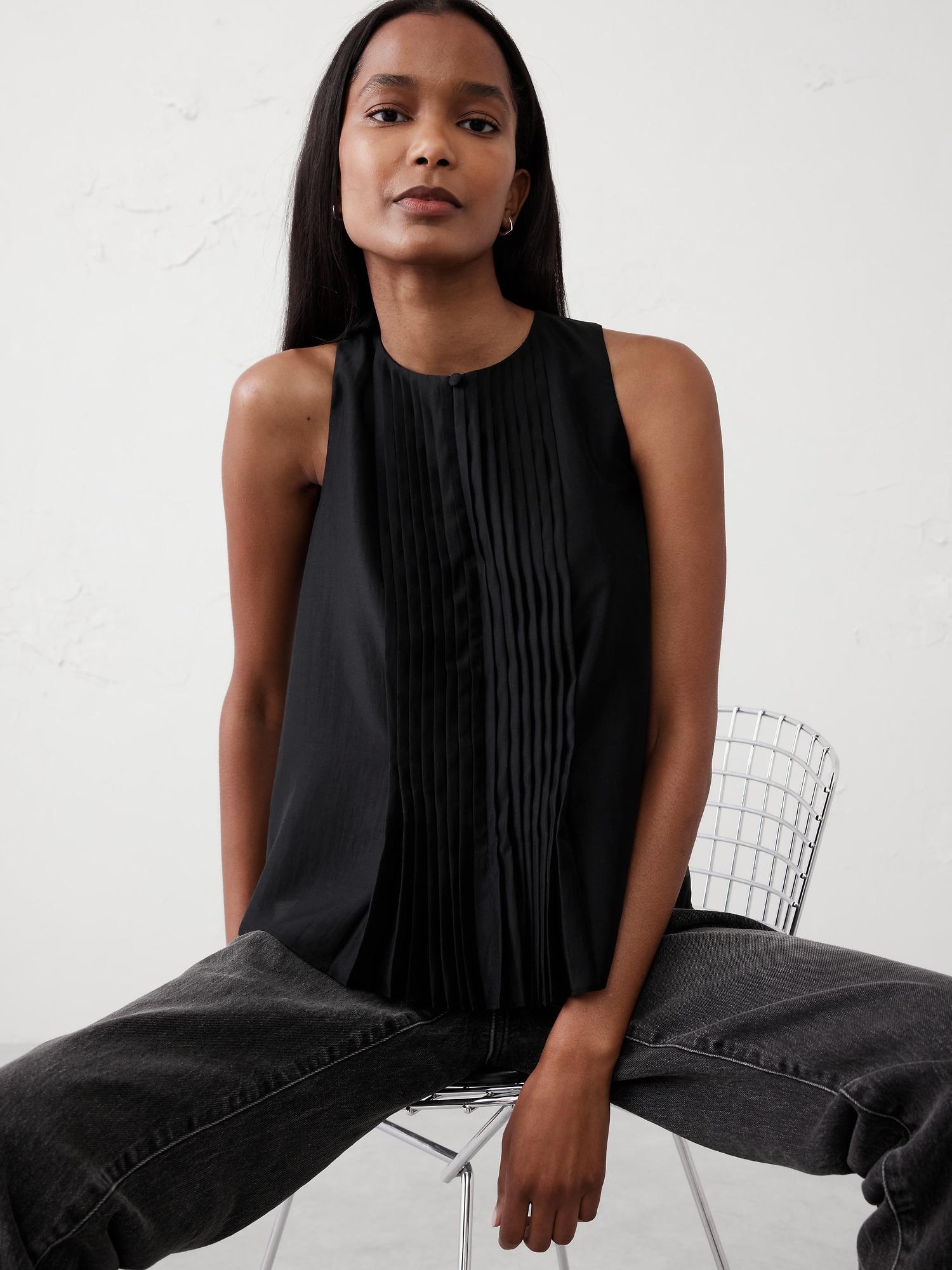 Keyhole Pleated Top Product Image