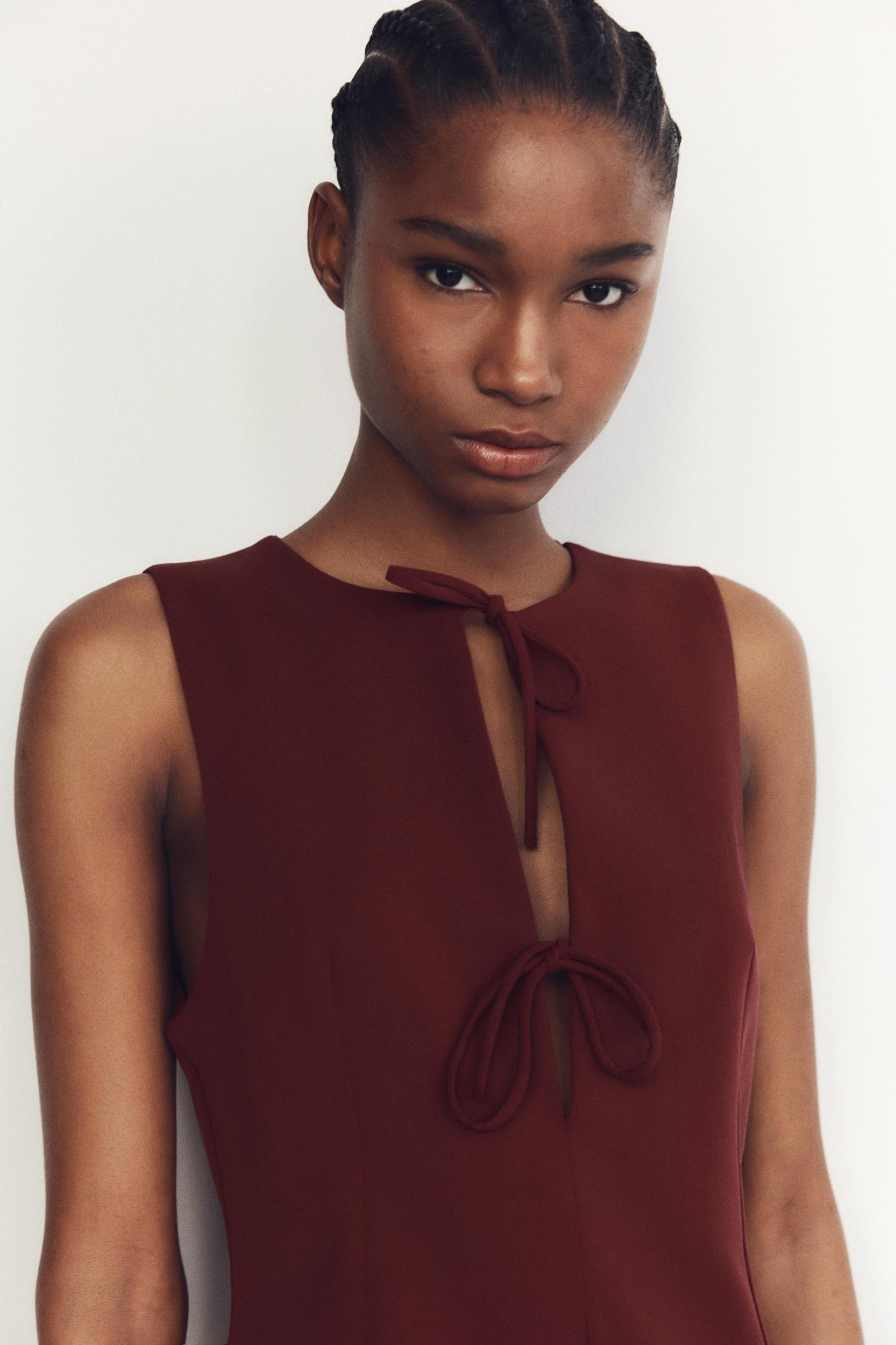 GODET BOW SHORT DRESS Product Image