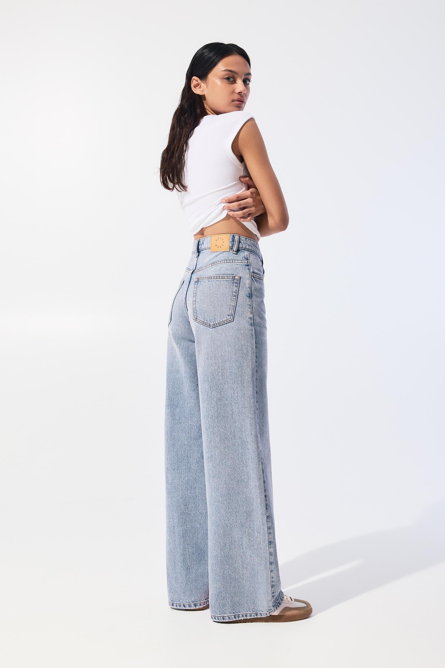 High-rise wide leg jeans Product Image