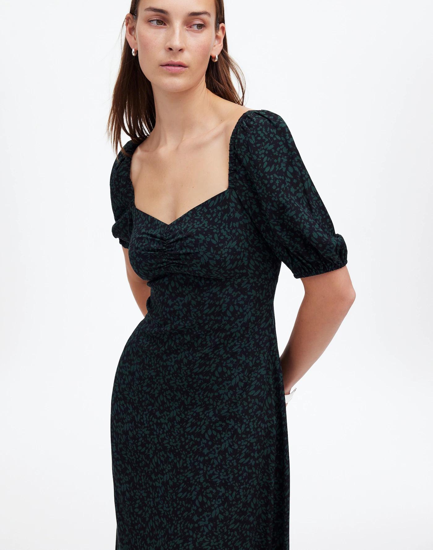 Puff-Sleeve Sweetheart Midi Dress Product Image