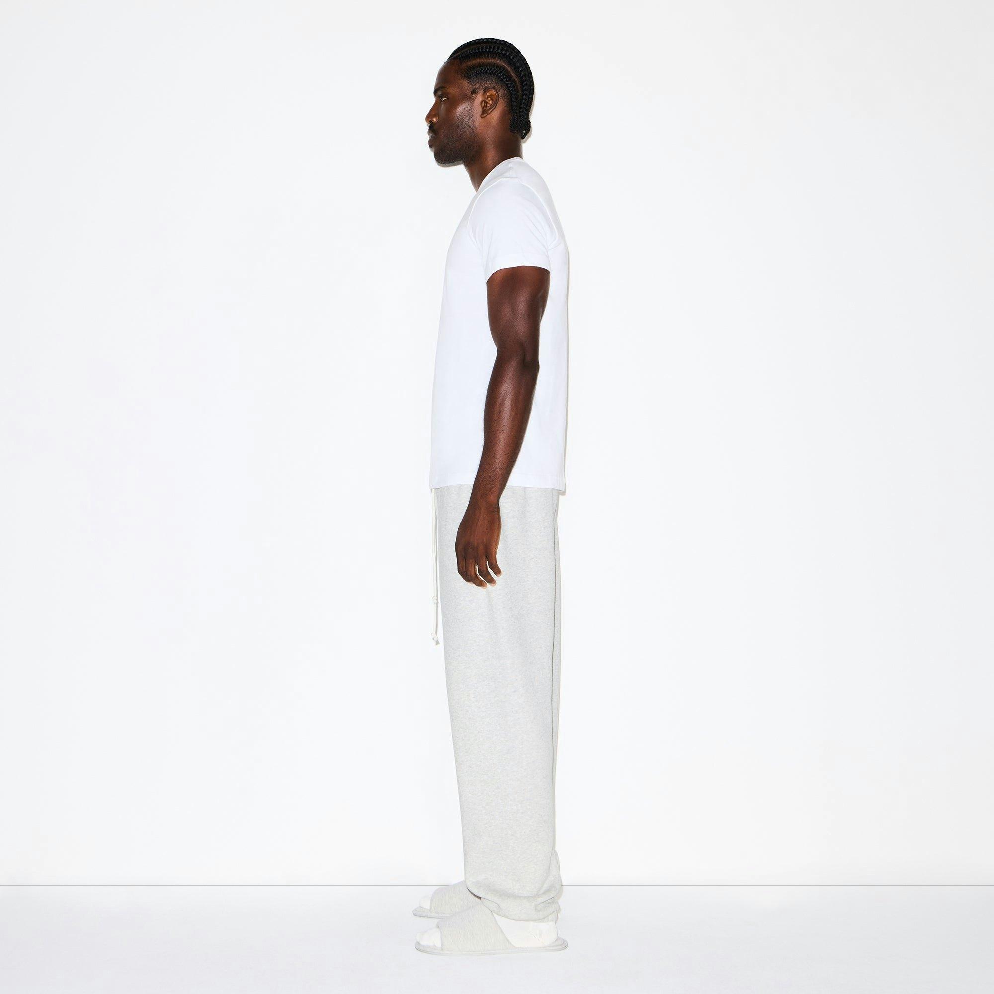 FLEECE LOUNGE MENS RELAXED JOGGER | LIGHT HEATHER GREY Product Image