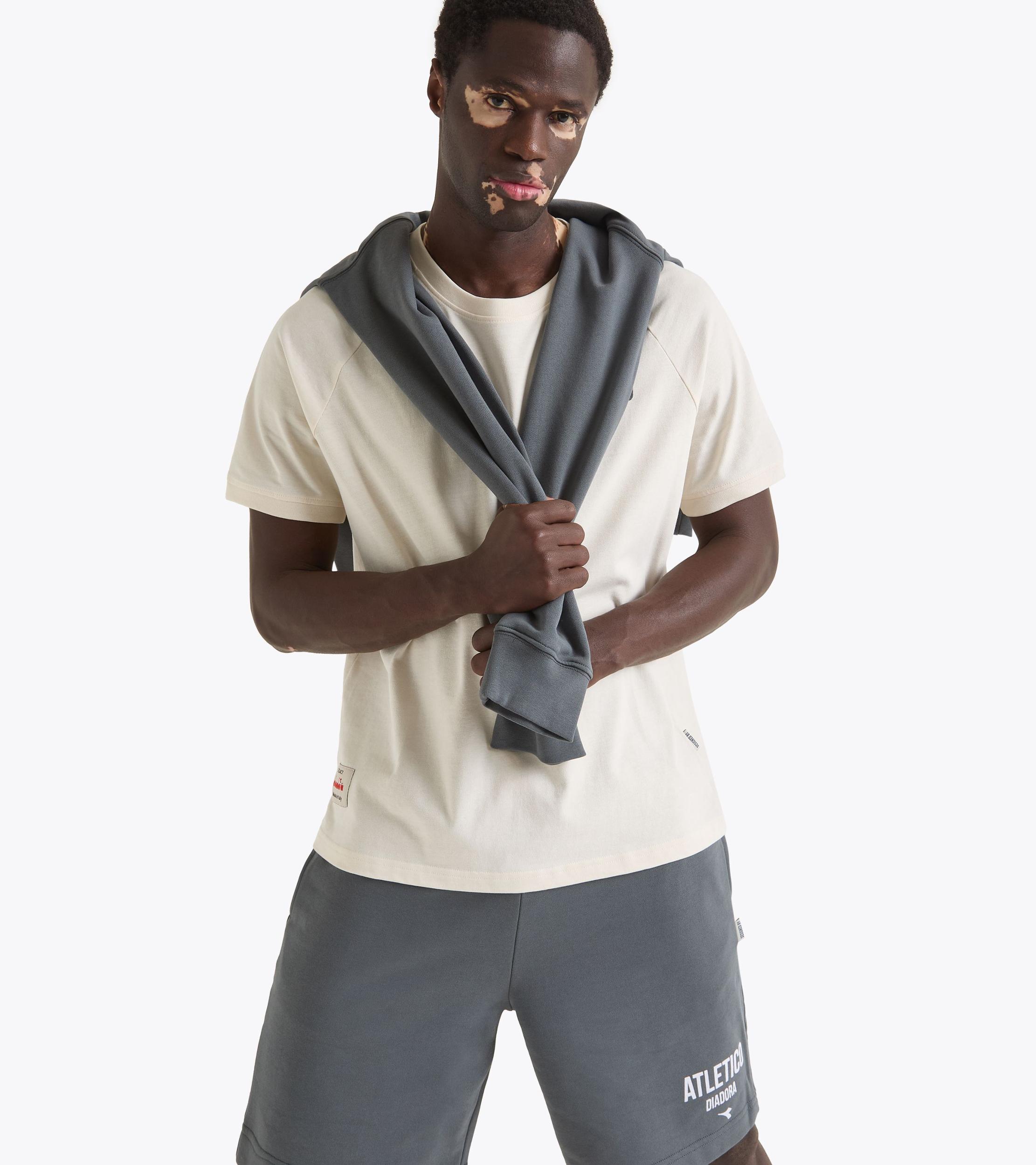 T-SHIRT SS LEGACY Product Image